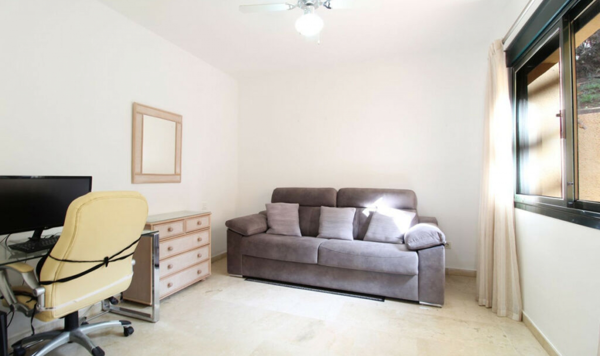 Resale - Apartment -
Atalaya