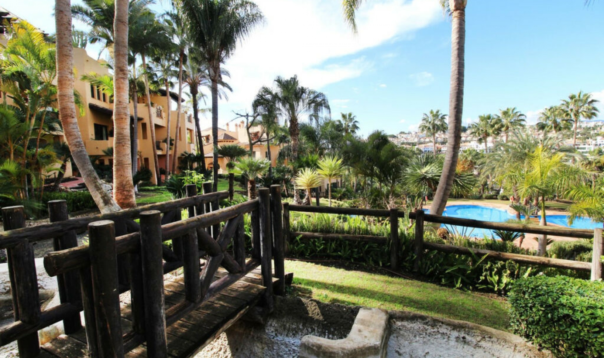 Resale - Apartment -
Atalaya