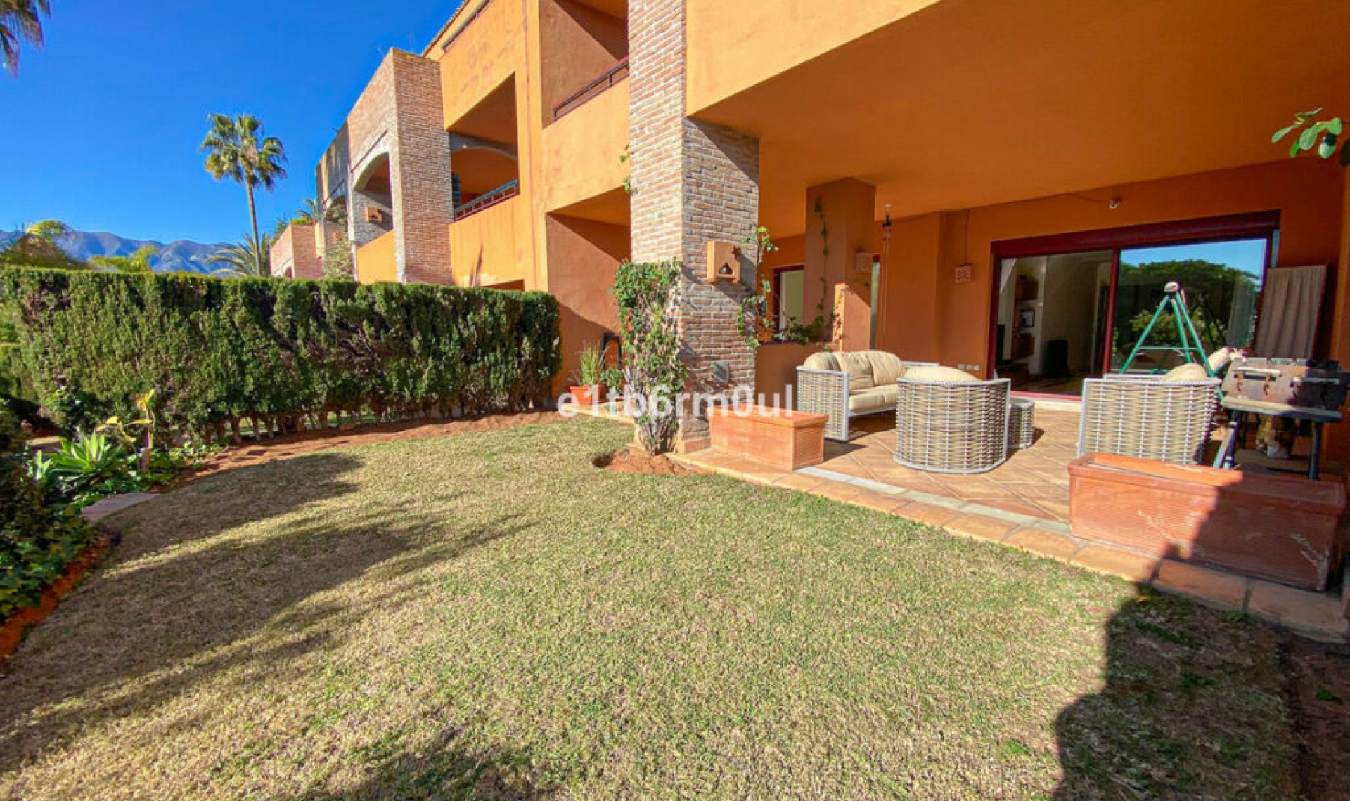 Resale - Apartment -
Bahía de Marbella