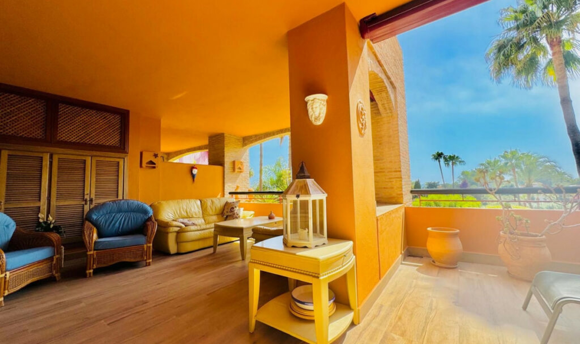 Resale - Apartment -
Bahía de Marbella