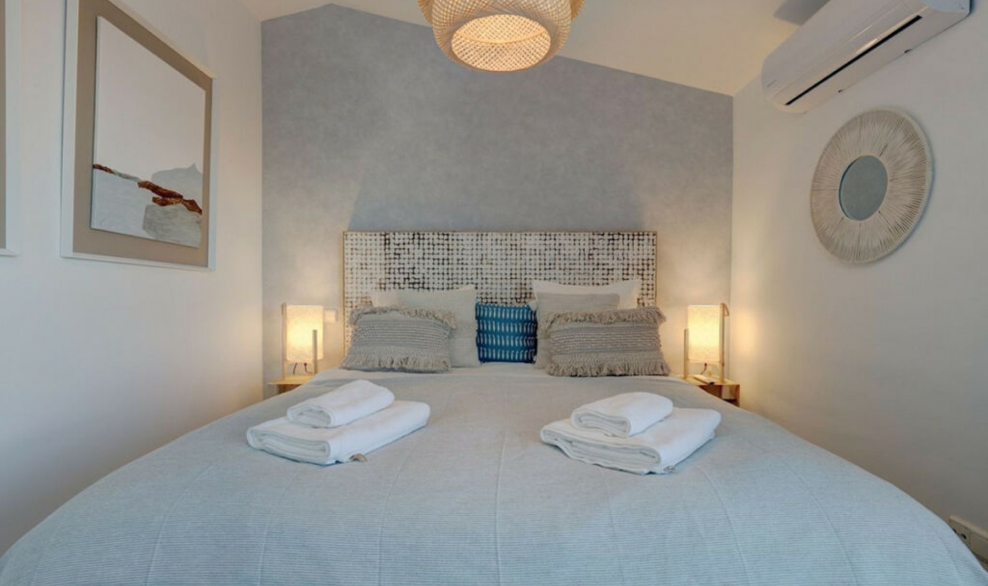Resale - Apartment -
Bahía de Marbella