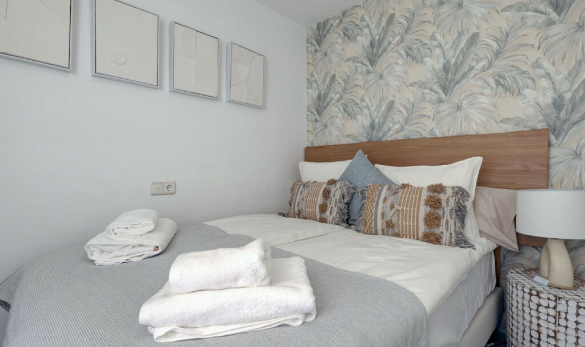 Resale - Apartment -
Bahía de Marbella