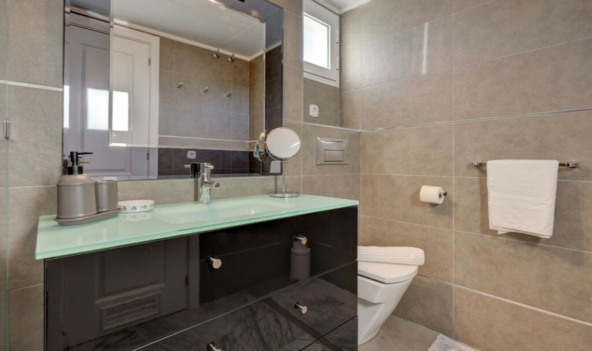Resale - Apartment -
Bahía de Marbella