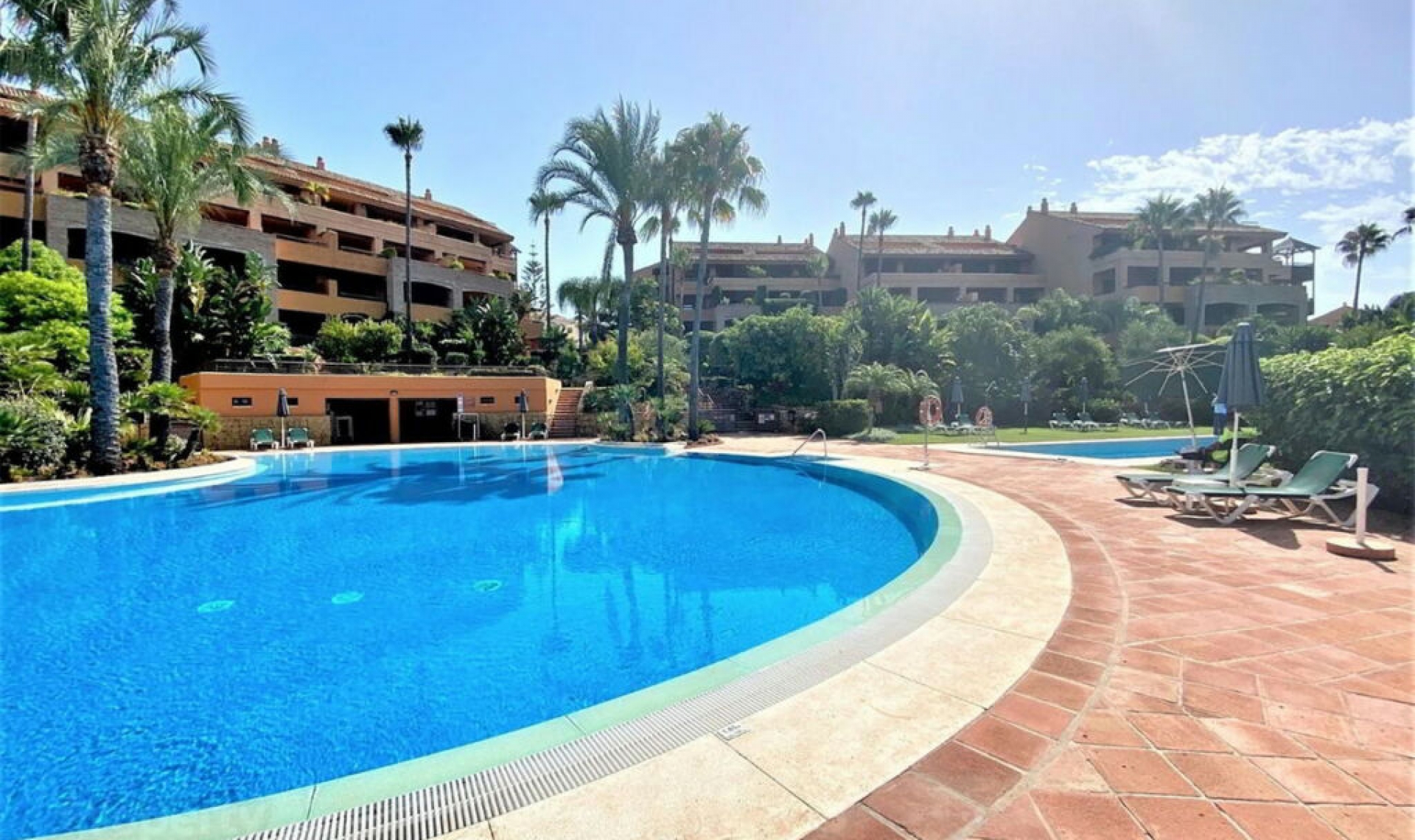 Resale - Apartment -
Bahía de Marbella