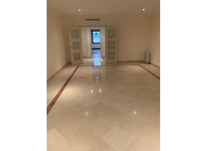 Resale - Apartment -
Bahía de Marbella