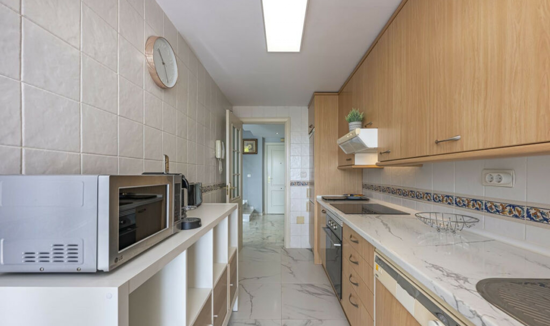 Resale - Apartment -
Bahía de Marbella