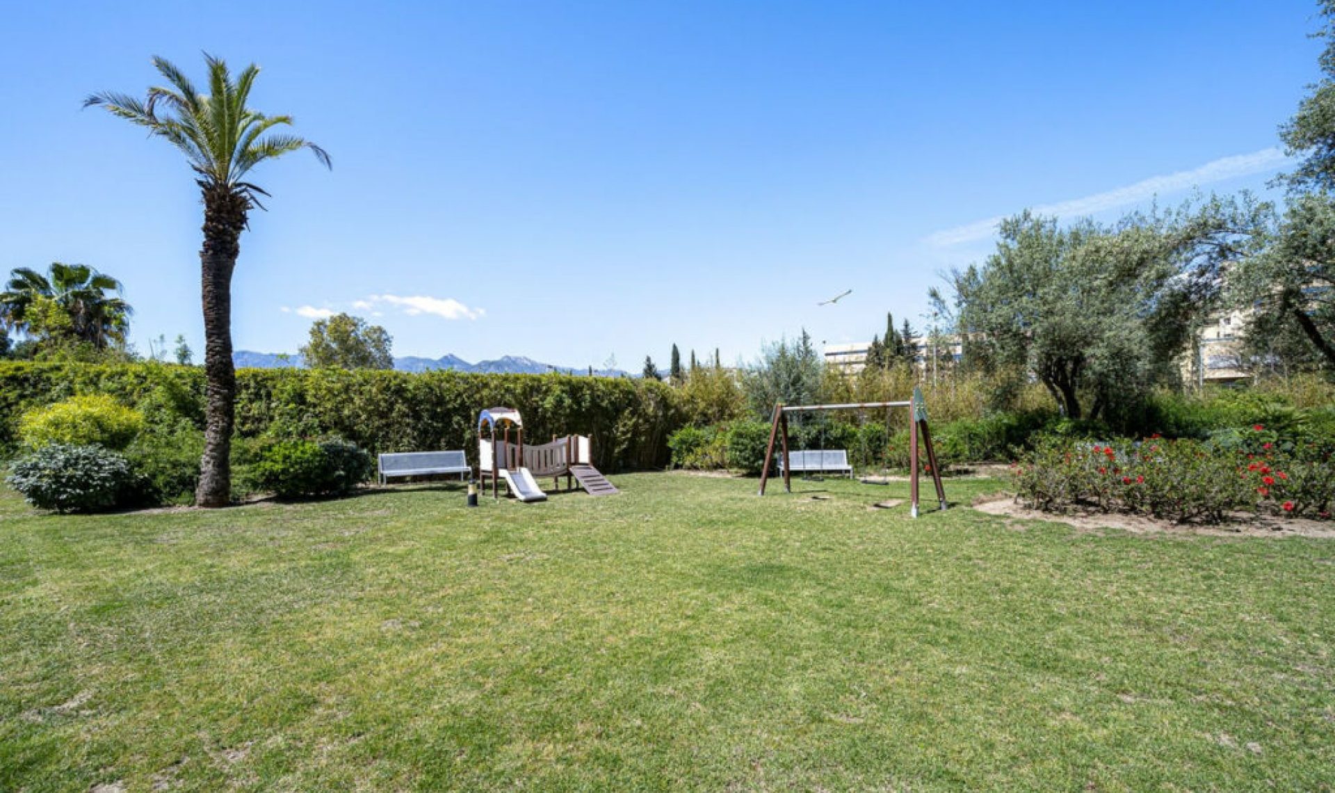 Resale - Apartment -
Bahía de Marbella