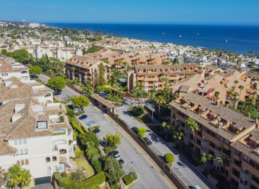 Resale - Apartment -
Bahía de Marbella