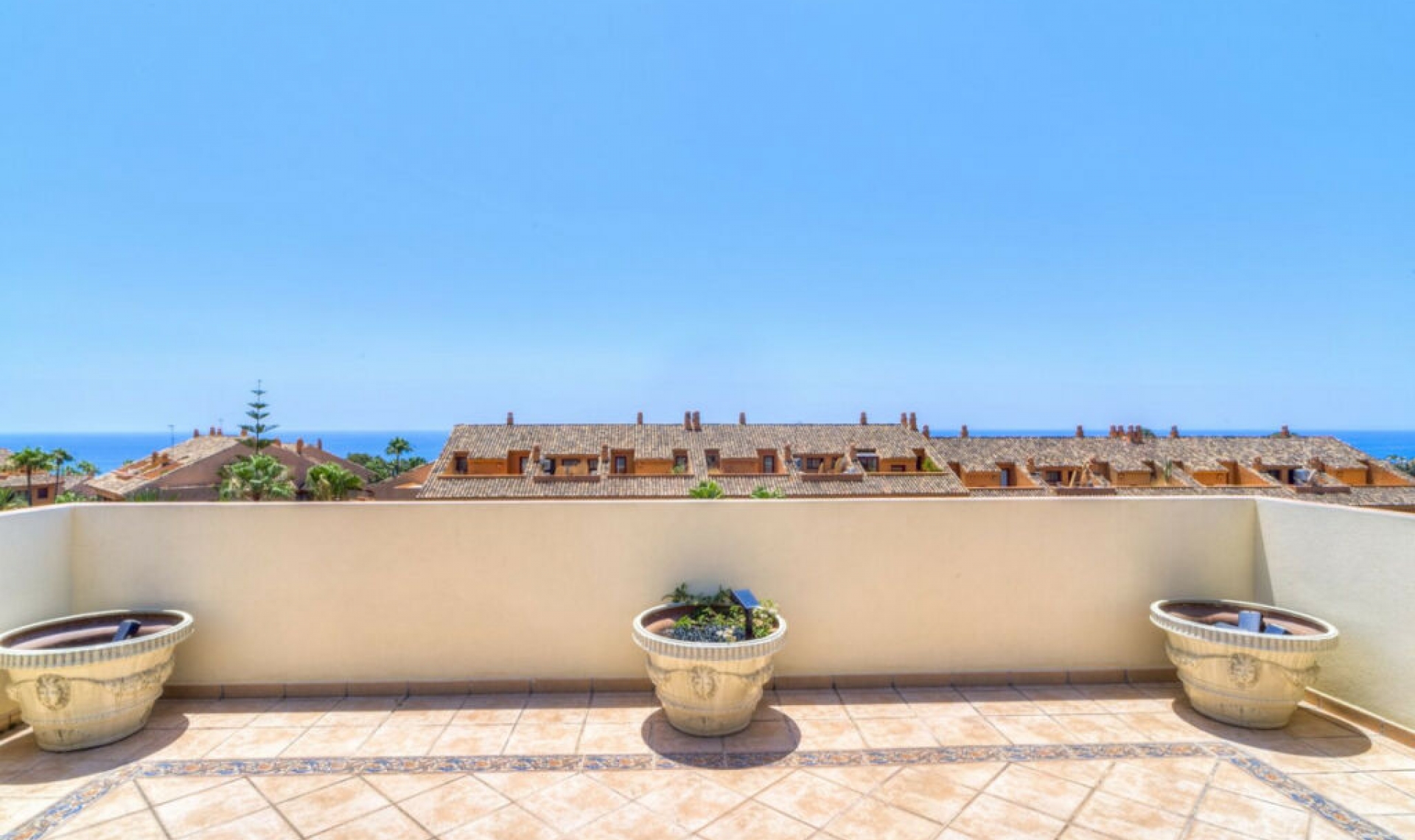 Resale - Apartment -
Bahía de Marbella