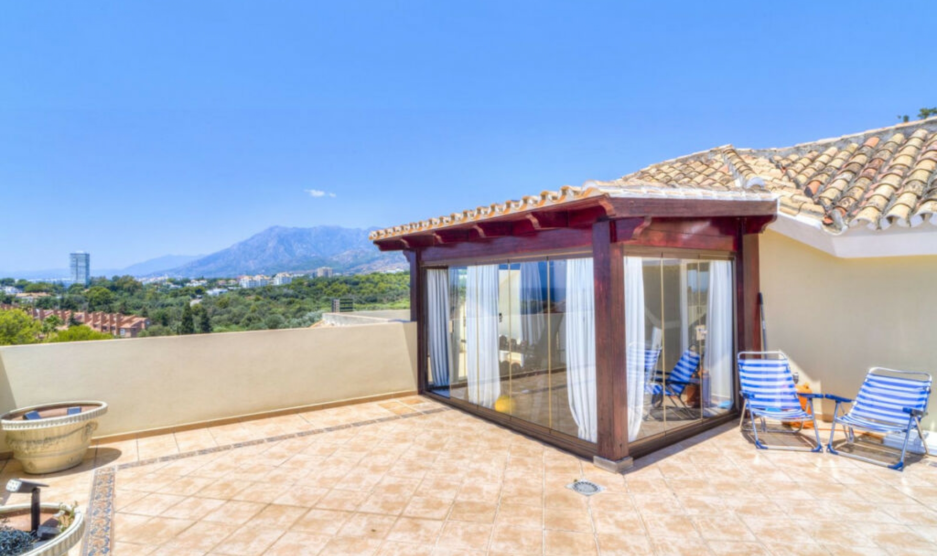 Resale - Apartment -
Bahía de Marbella