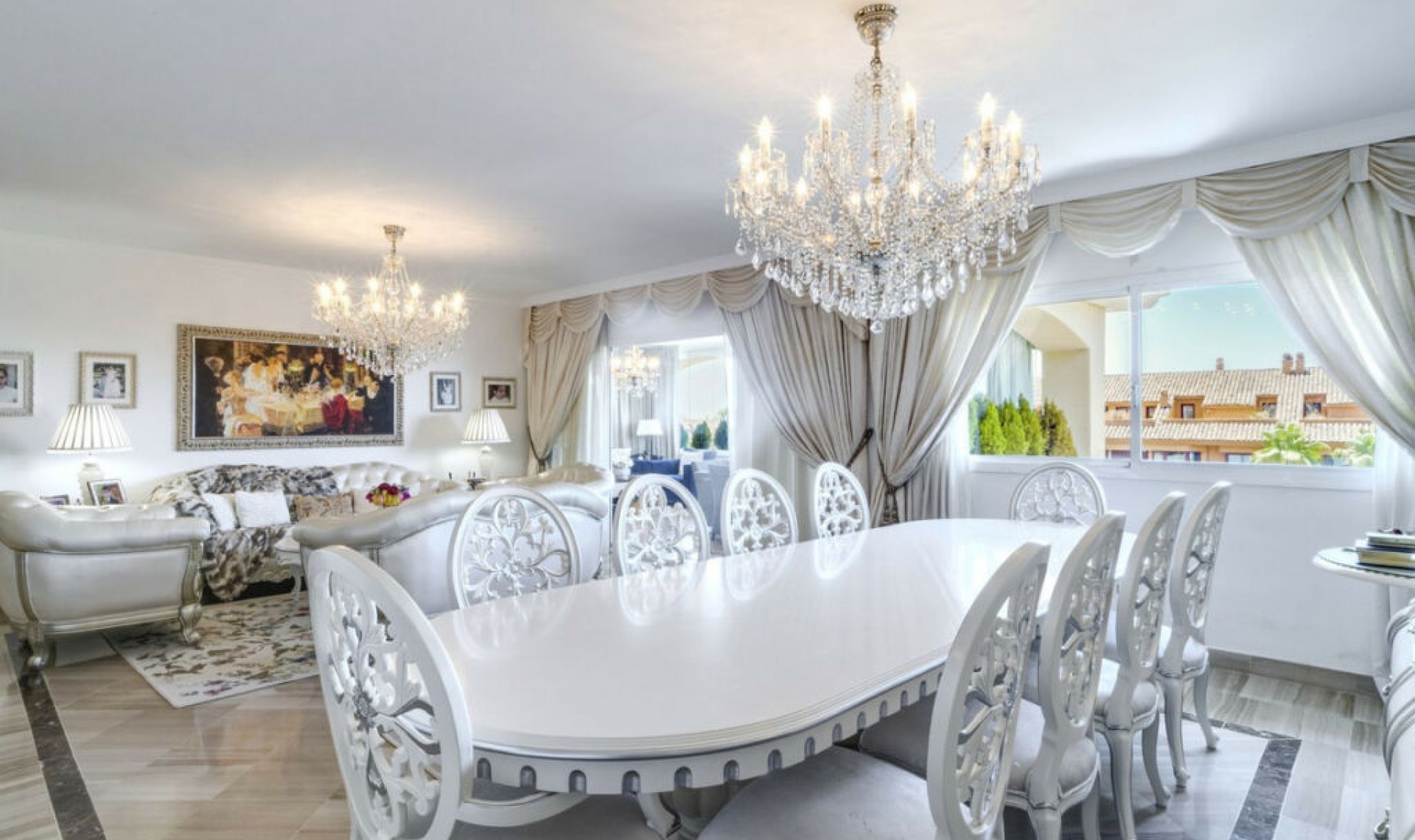 Resale - Apartment -
Bahía de Marbella