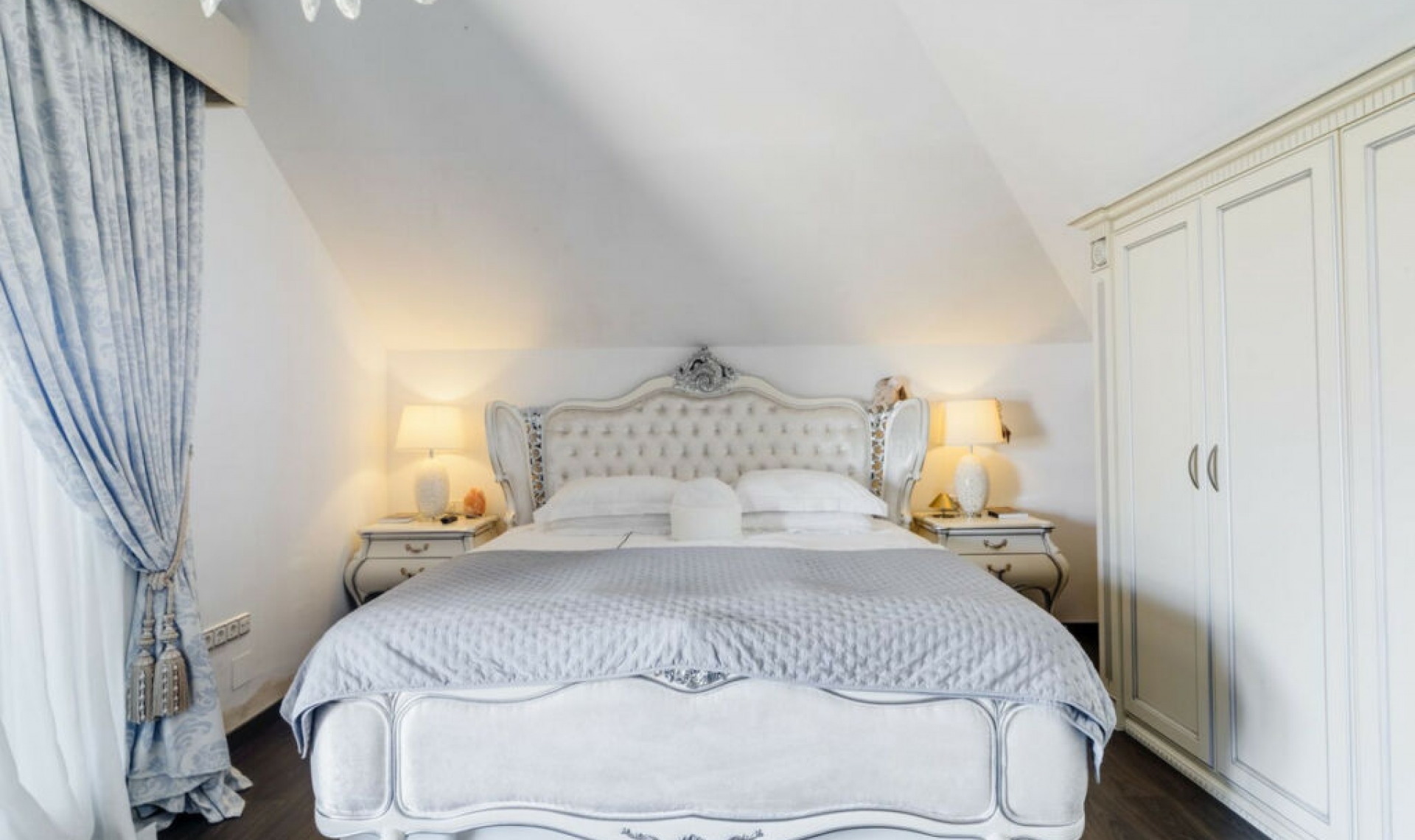 Resale - Apartment -
Bahía de Marbella