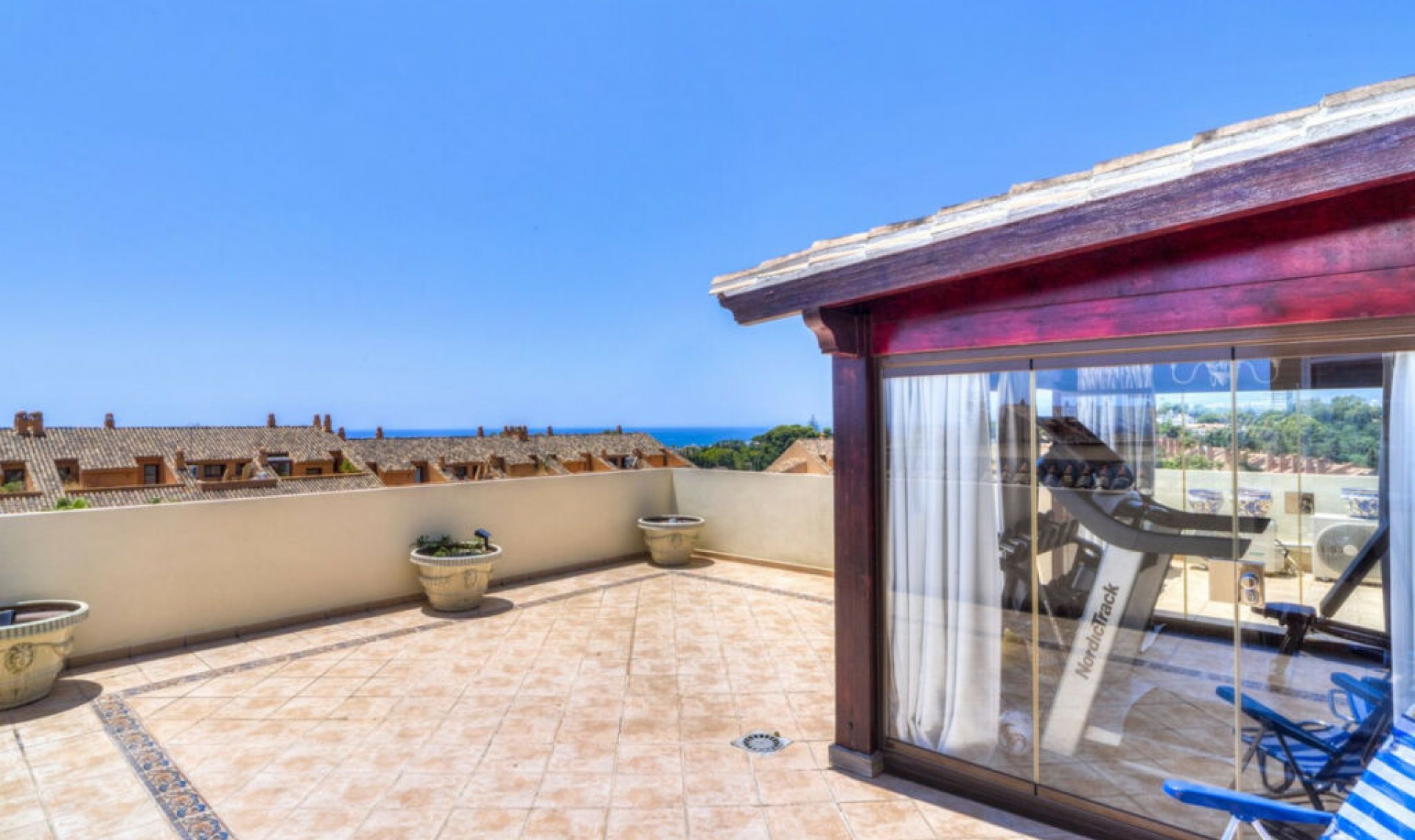 Resale - Apartment -
Bahía de Marbella