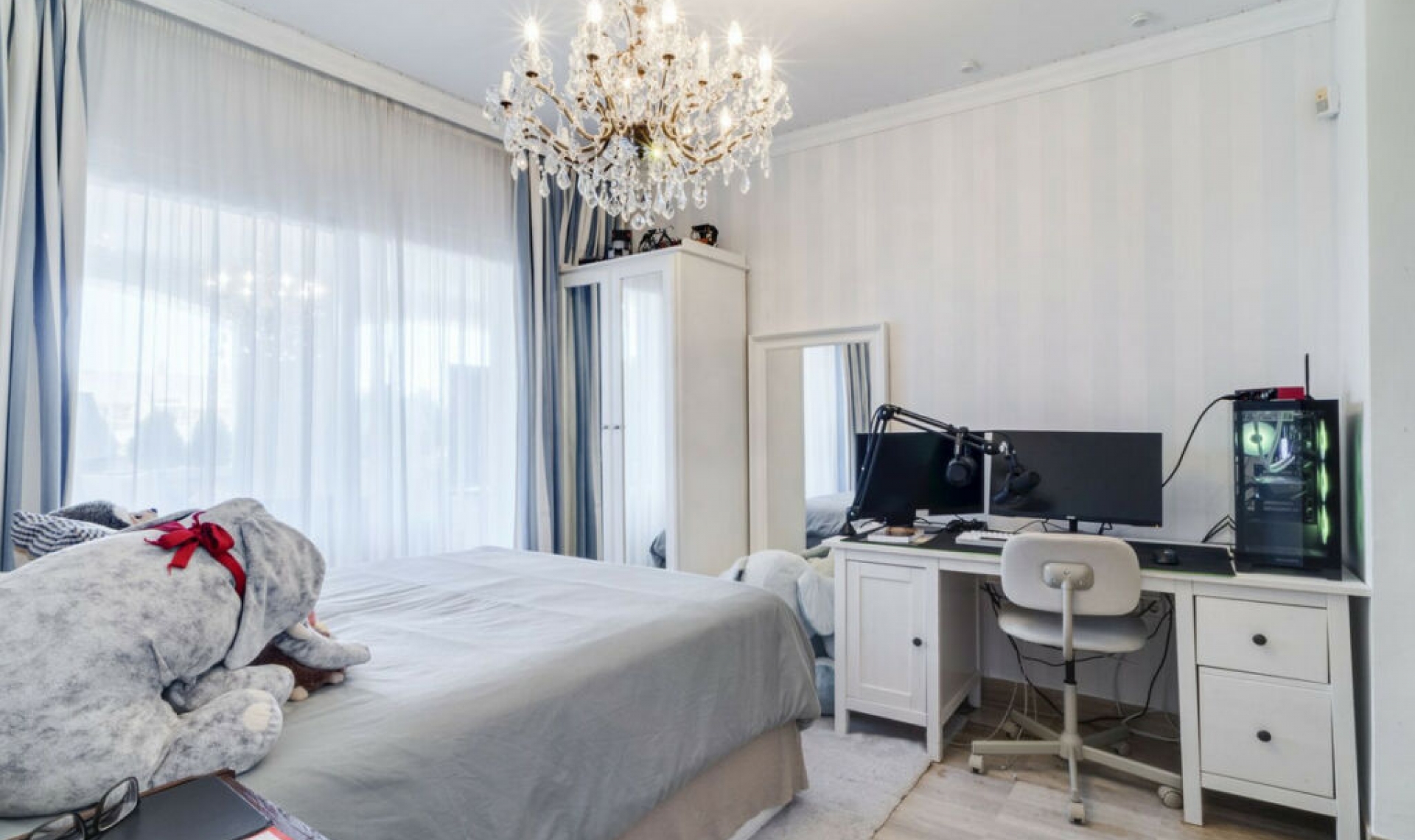 Resale - Apartment -
Bahía de Marbella