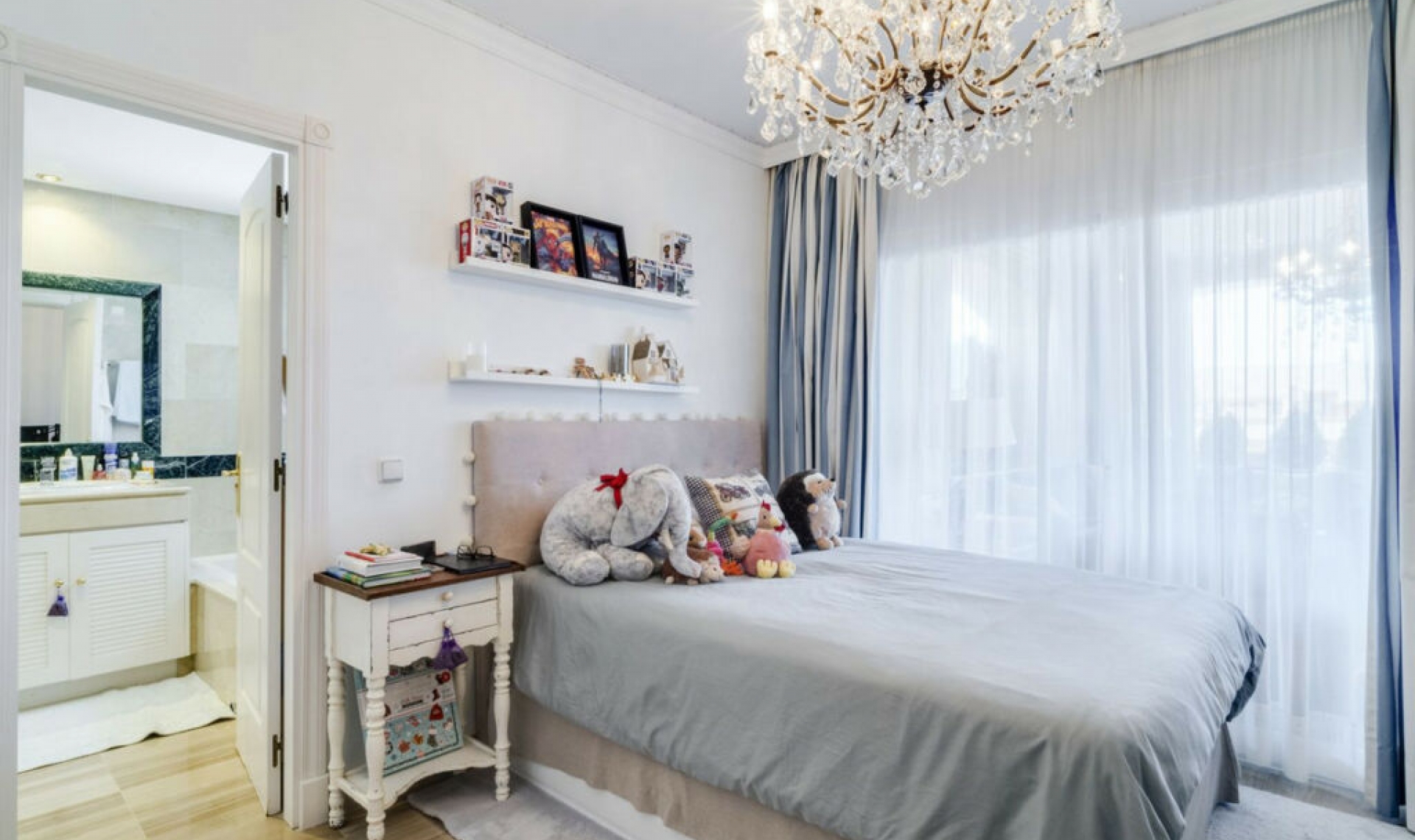 Resale - Apartment -
Bahía de Marbella