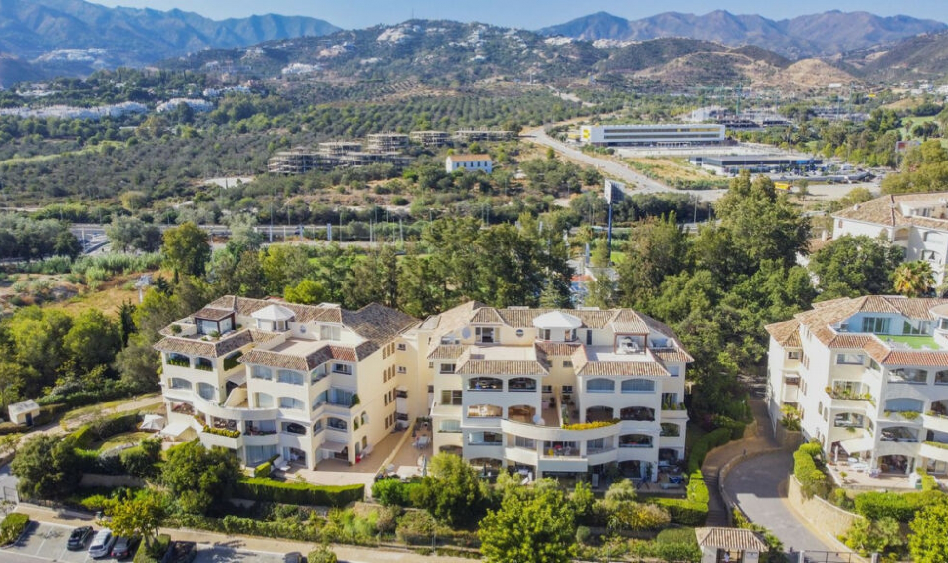 Resale - Apartment -
Bahía de Marbella