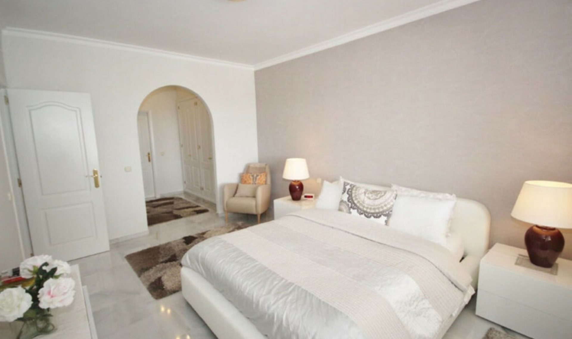 Resale - Apartment -
Bahía de Marbella