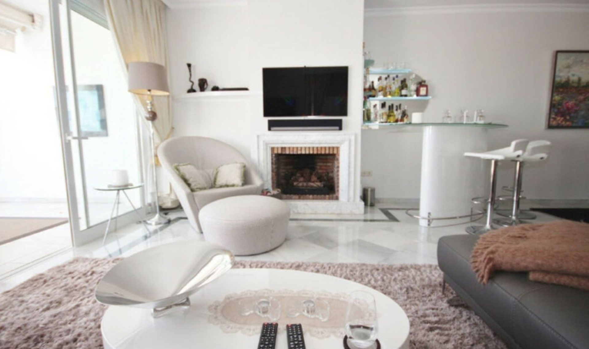 Resale - Apartment -
Bahía de Marbella