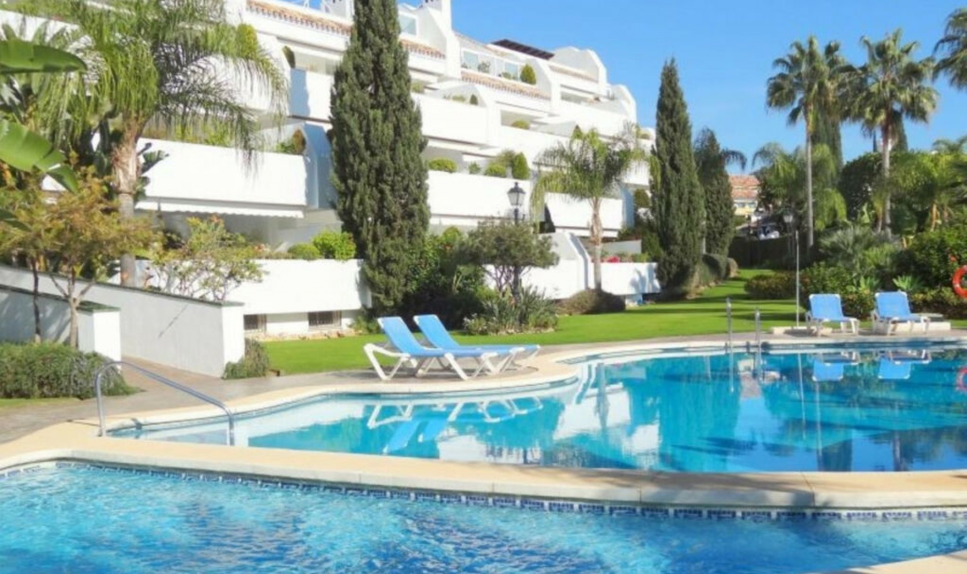 Resale - Apartment -
Bahía de Marbella