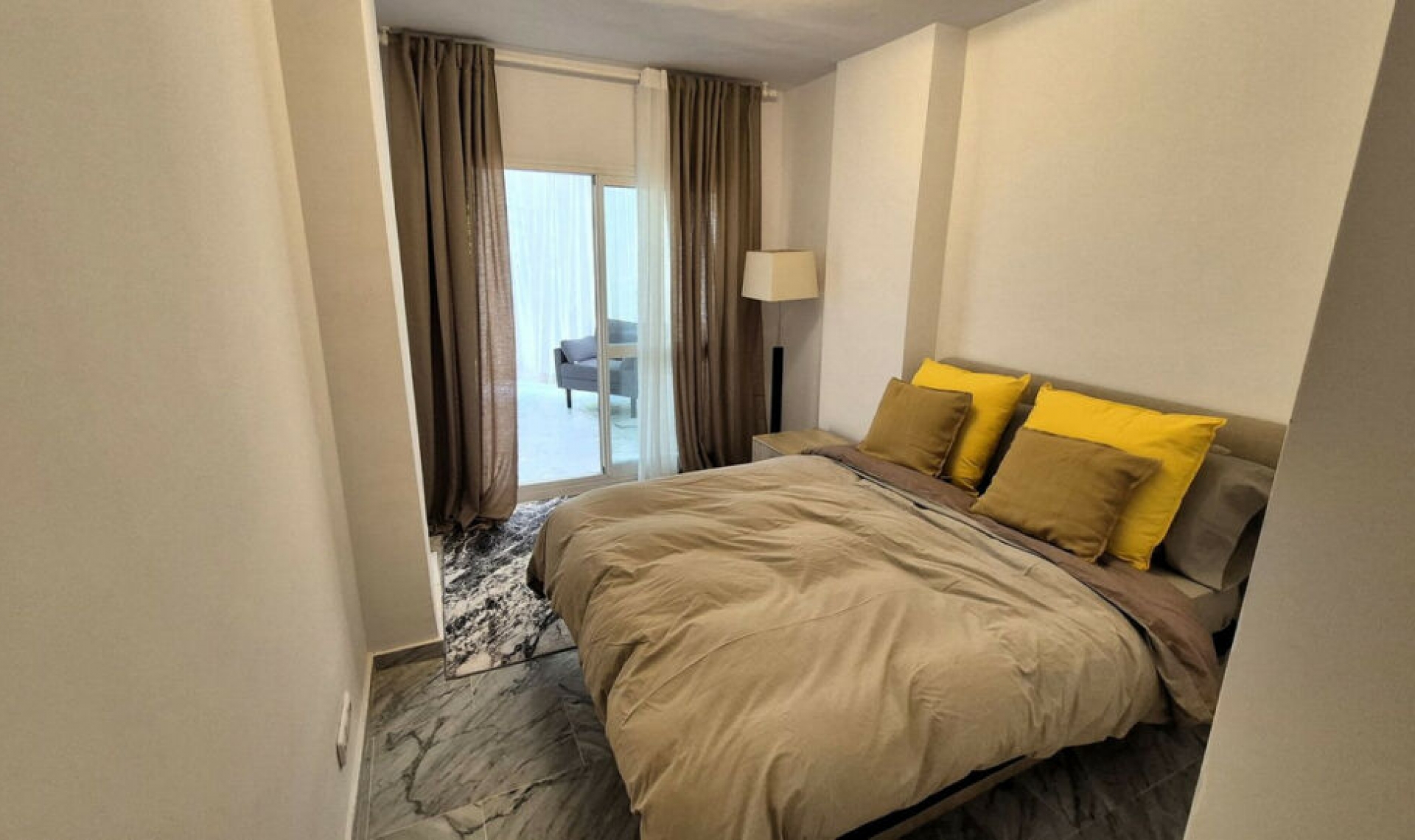 Resale - Apartment -
Bahía de Marbella