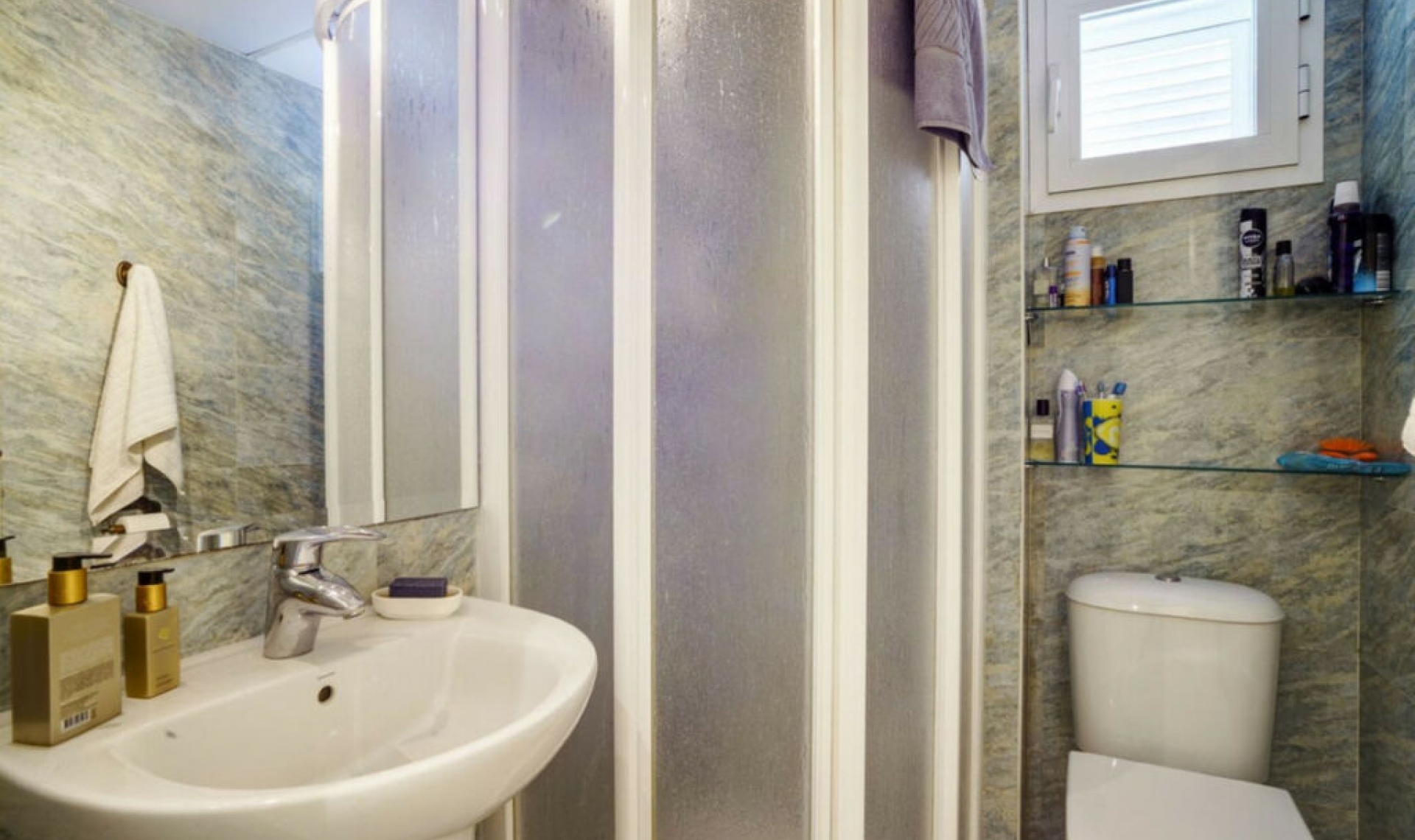 Resale - Apartment -
Bahía de Marbella