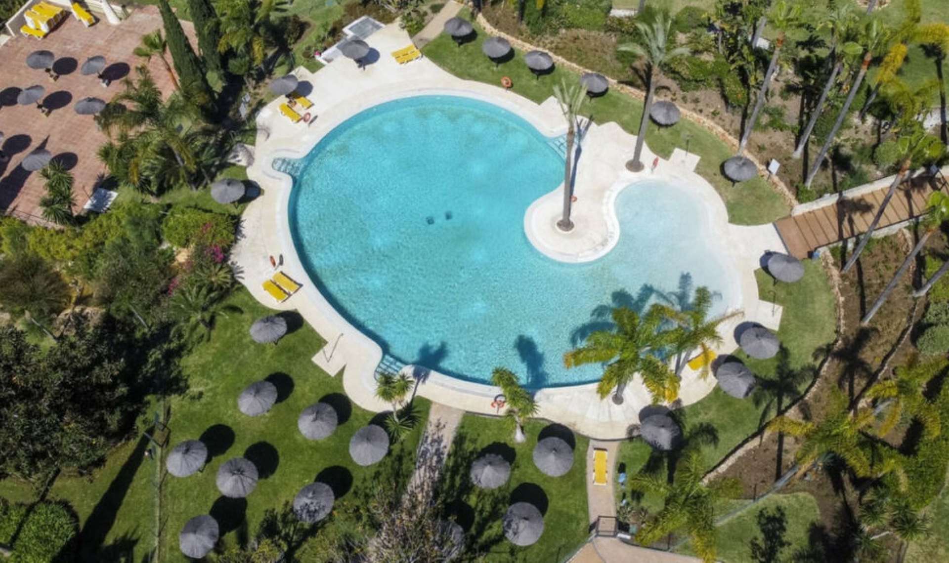 Resale - Apartment -
Bahía de Marbella