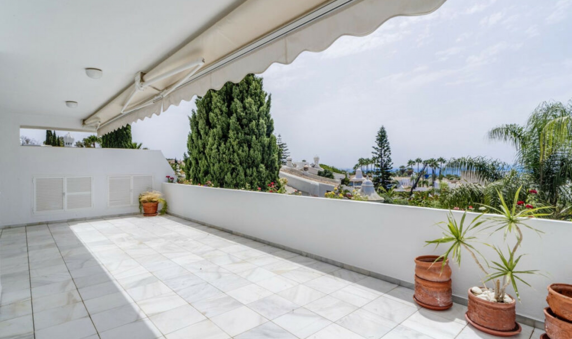 Resale - Apartment -
Bahía de Marbella