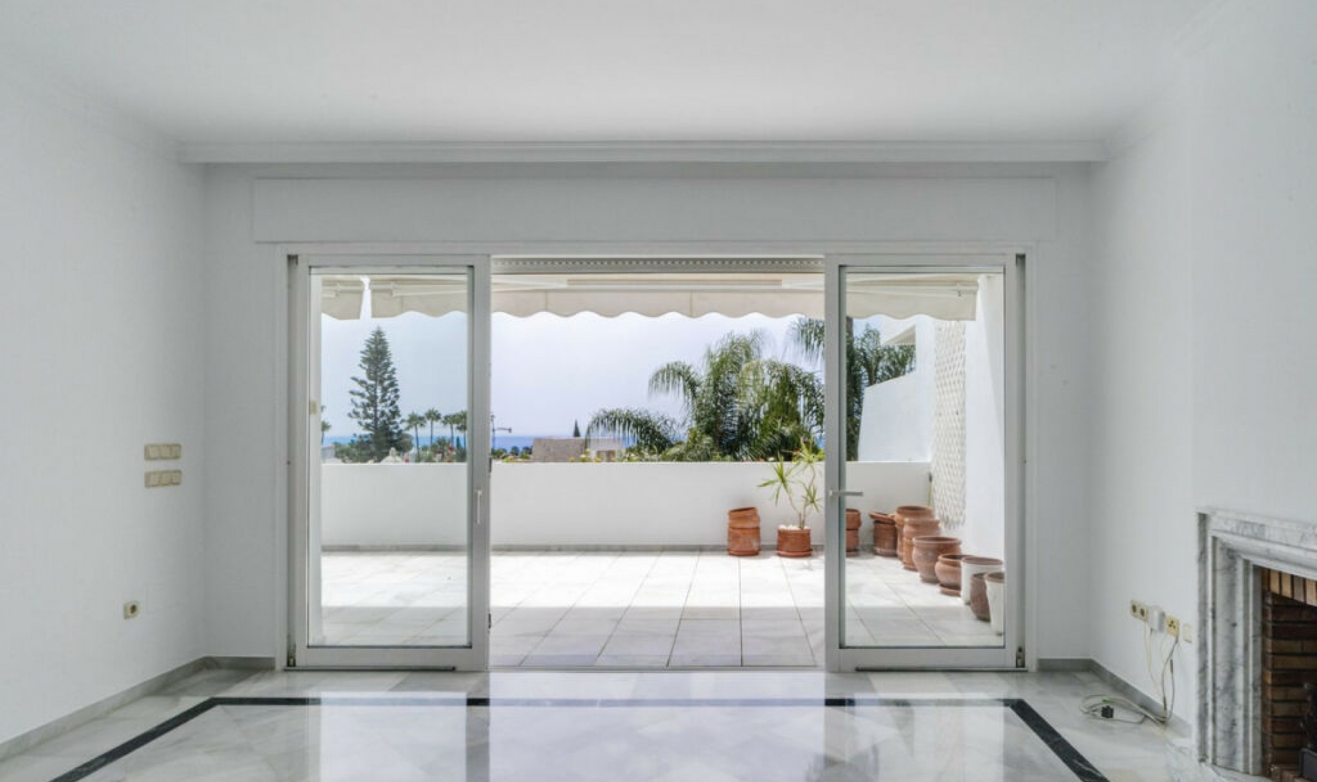 Resale - Apartment -
Bahía de Marbella
