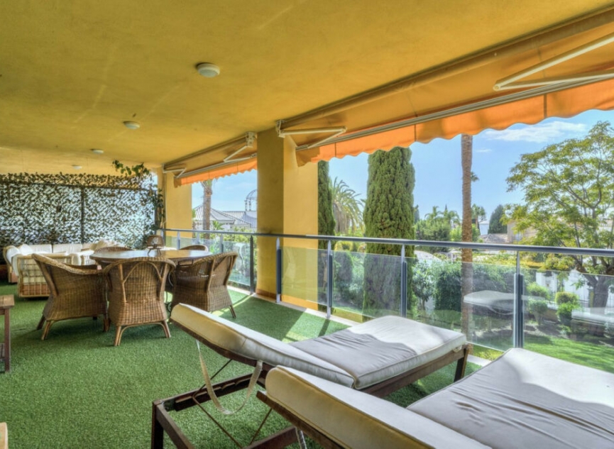 Resale - Apartment -
Bahía de Marbella