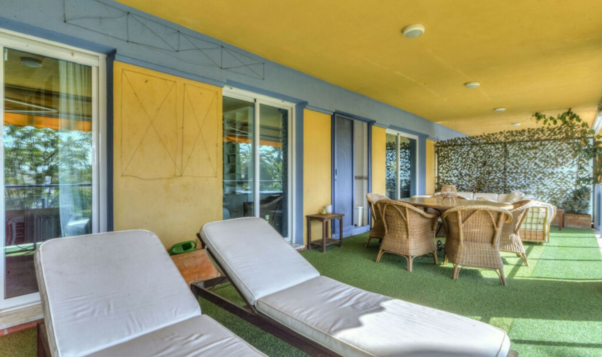 Resale - Apartment -
Bahía de Marbella