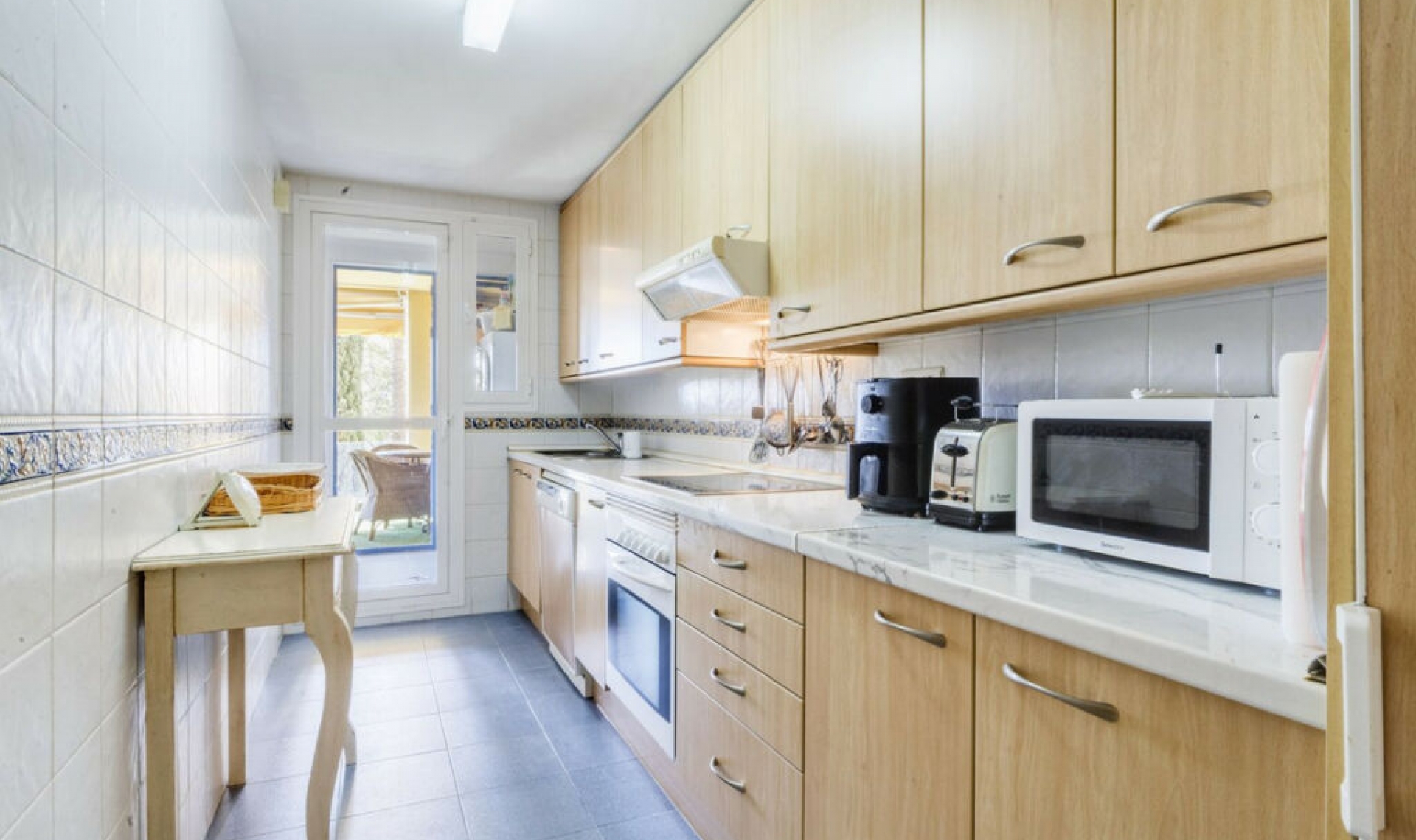 Resale - Apartment -
Bahía de Marbella