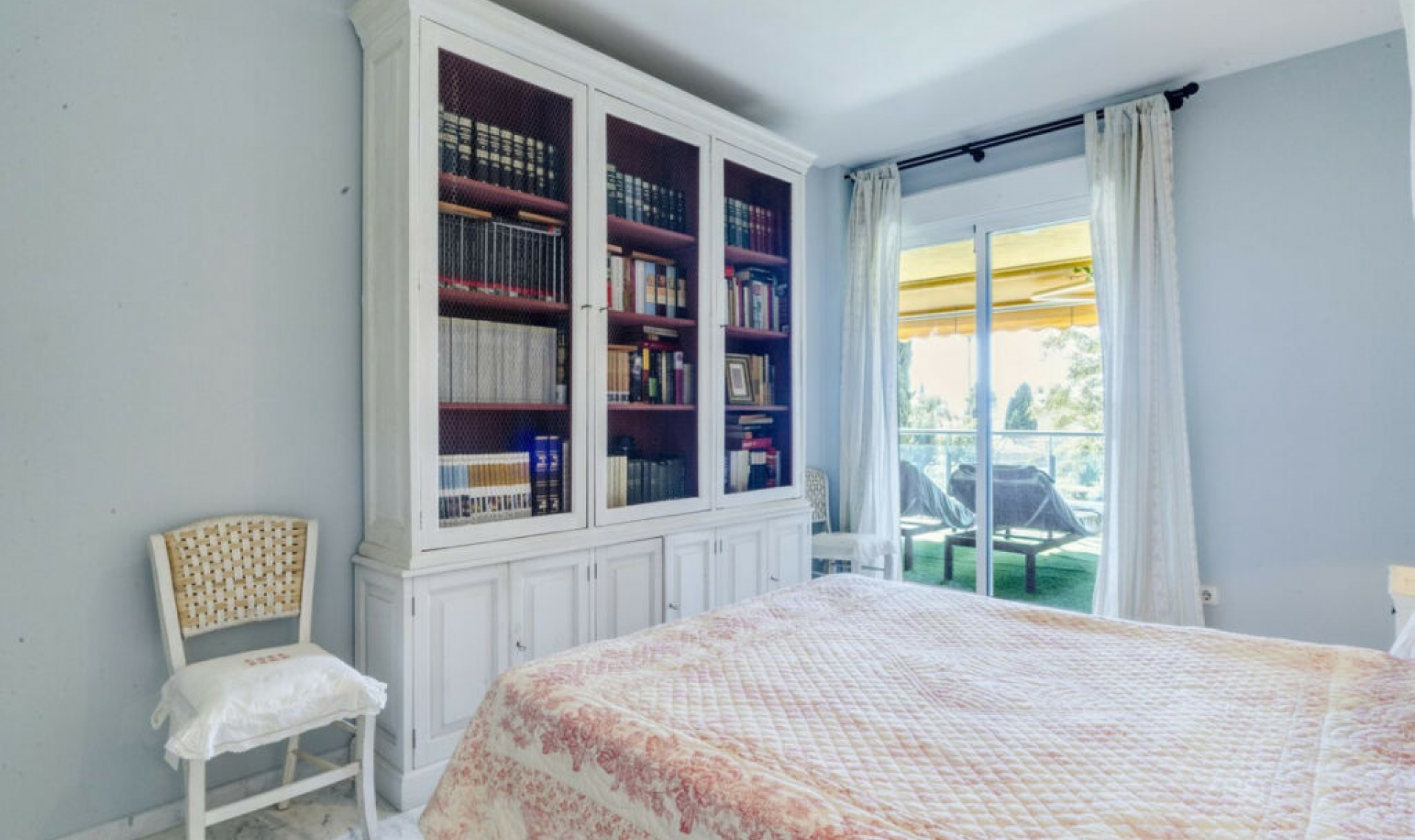 Resale - Apartment -
Bahía de Marbella