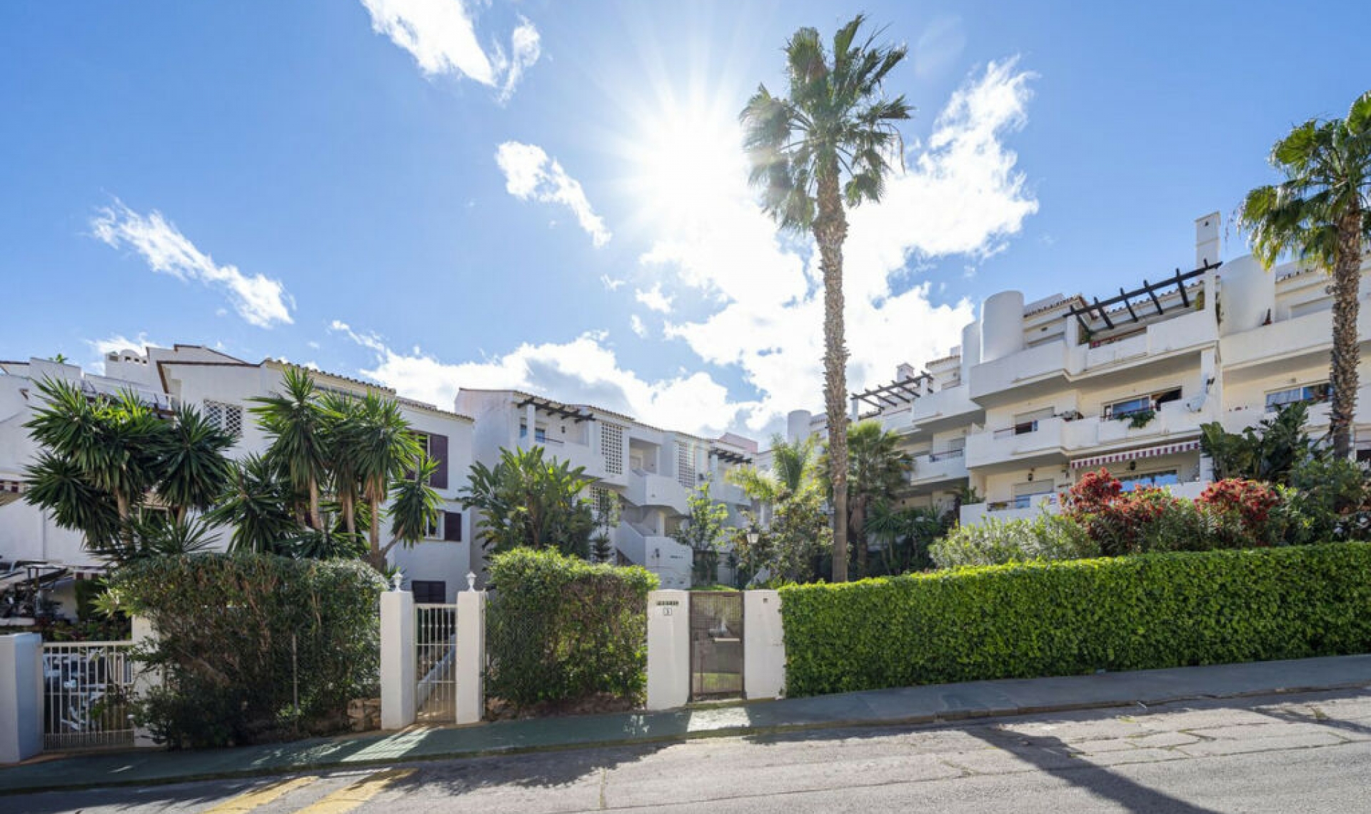 Resale - Apartment -
Bel Air