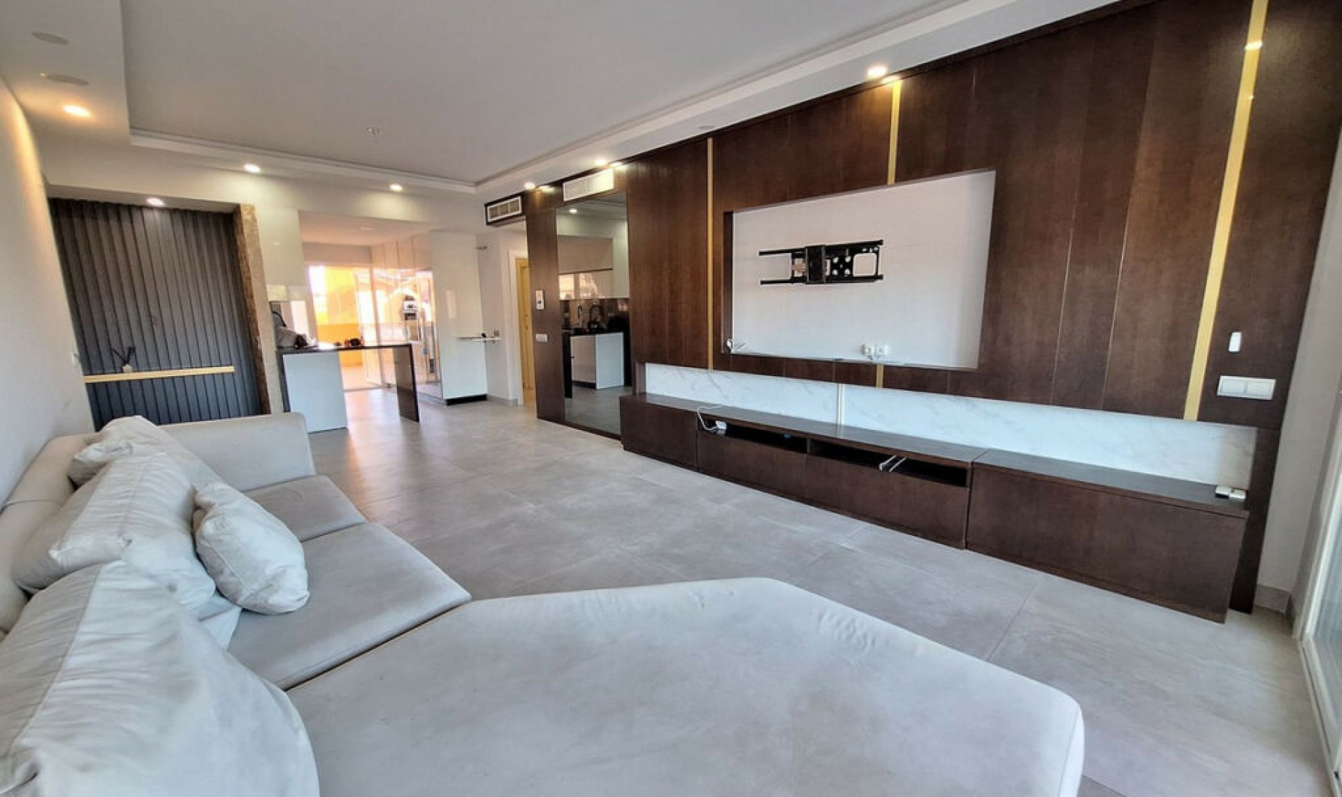 Resale - Apartment -
Bel Air