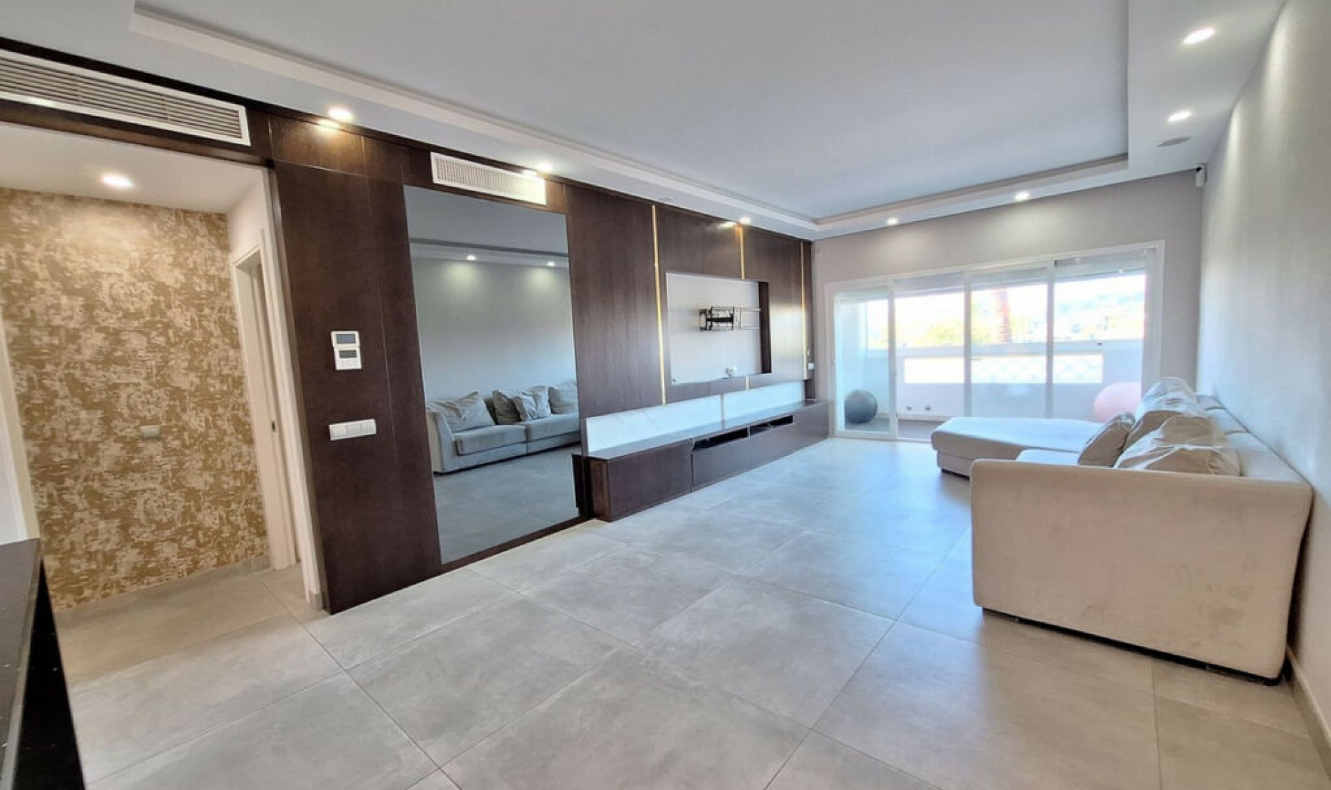 Resale - Apartment -
Bel Air