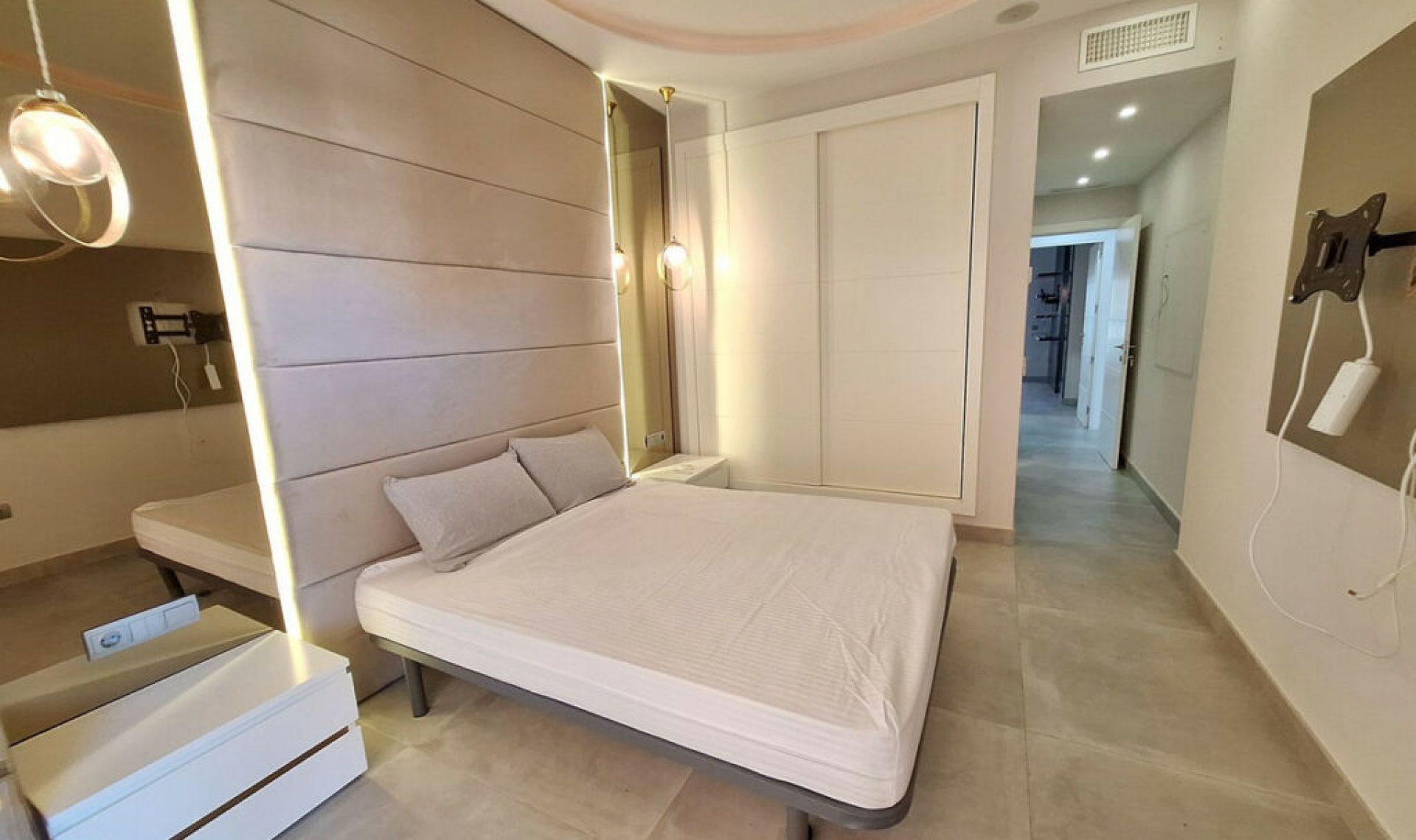 Resale - Apartment -
Bel Air