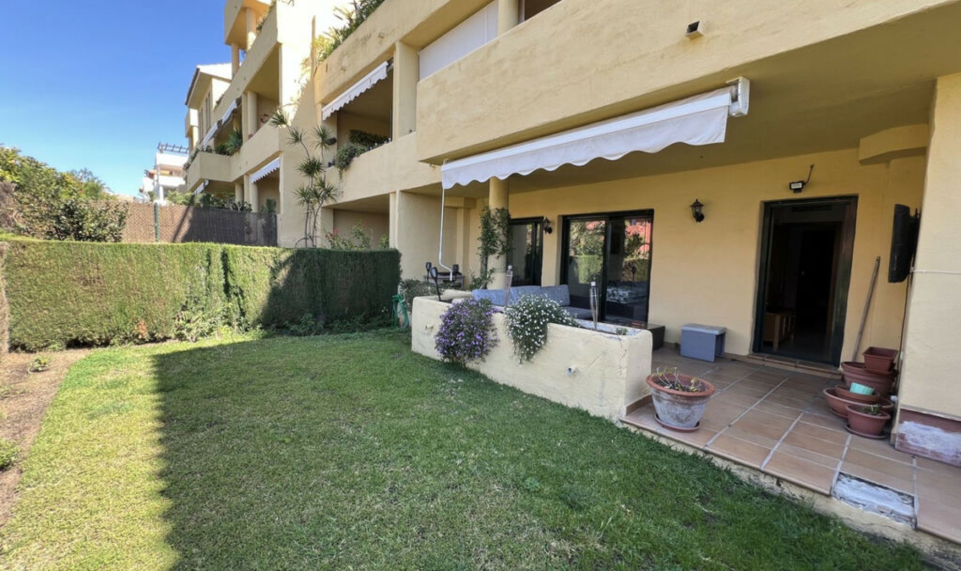 Resale - Apartment -
Bel Air