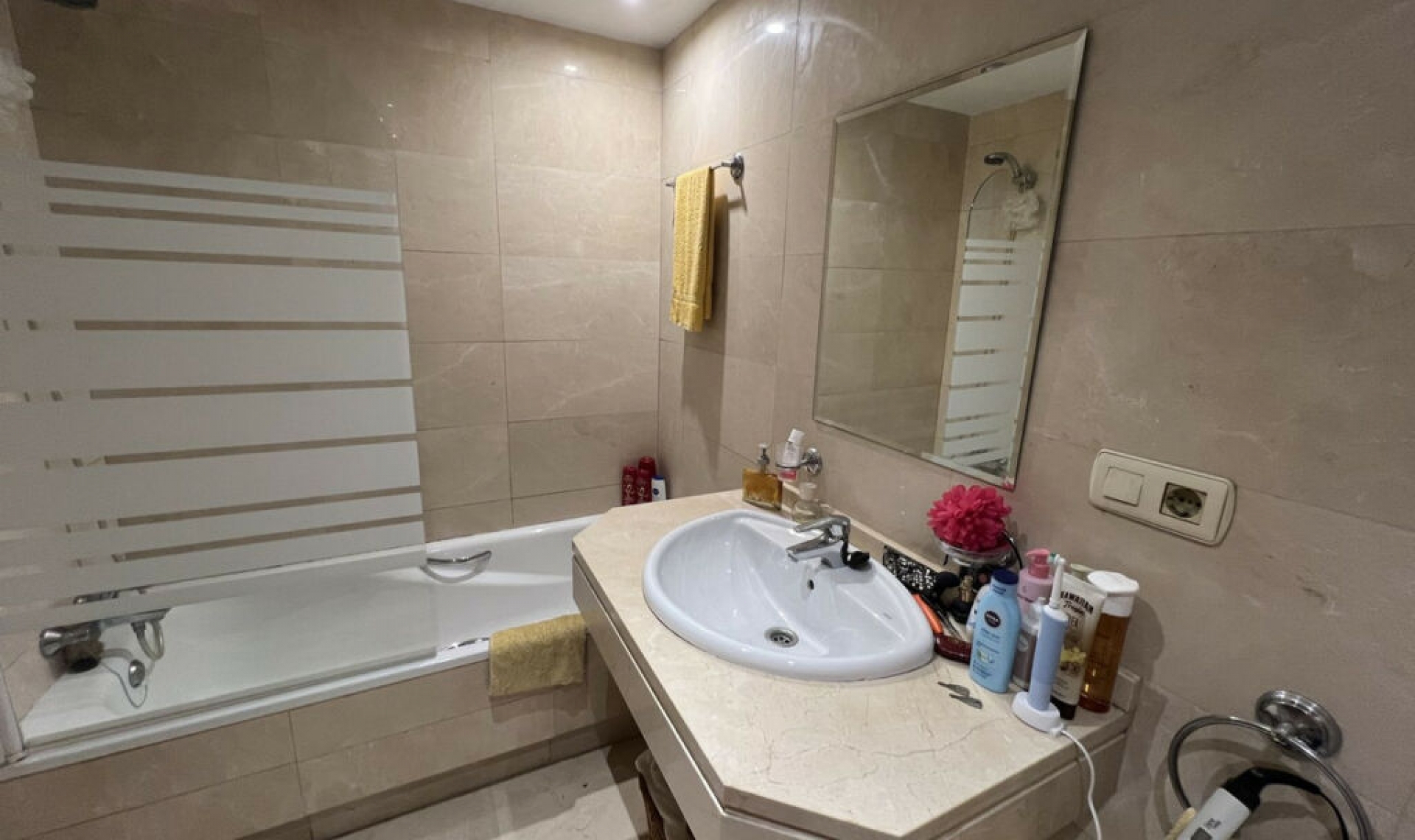 Resale - Apartment -
Bel Air