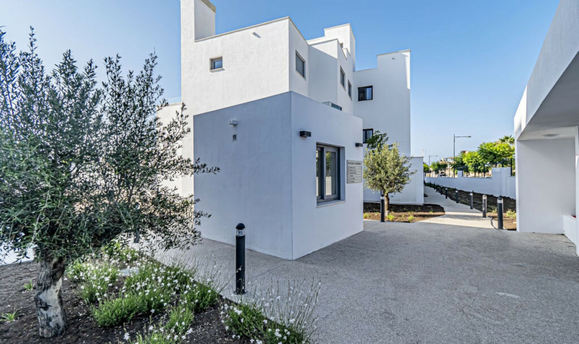 Resale - Apartment -
Bel Air