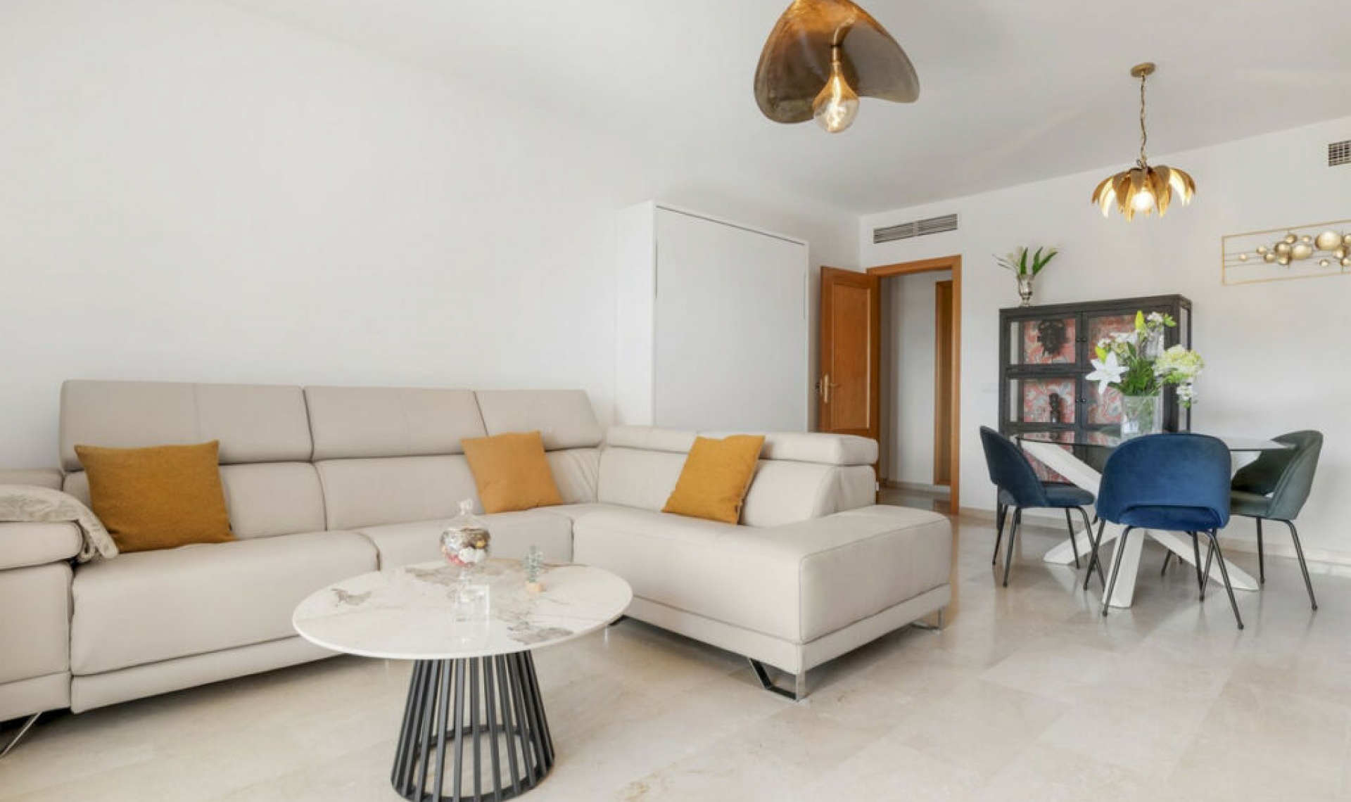 Resale - Apartment -
Bel Air