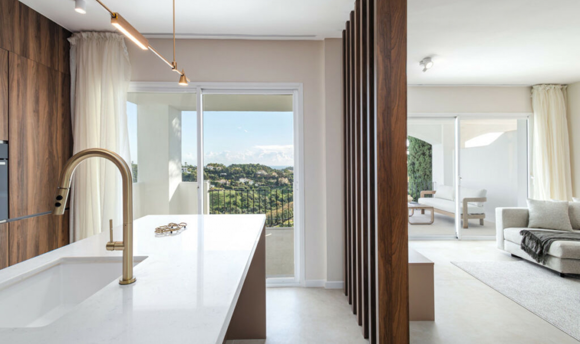 Resale - Apartment -
Benahavís