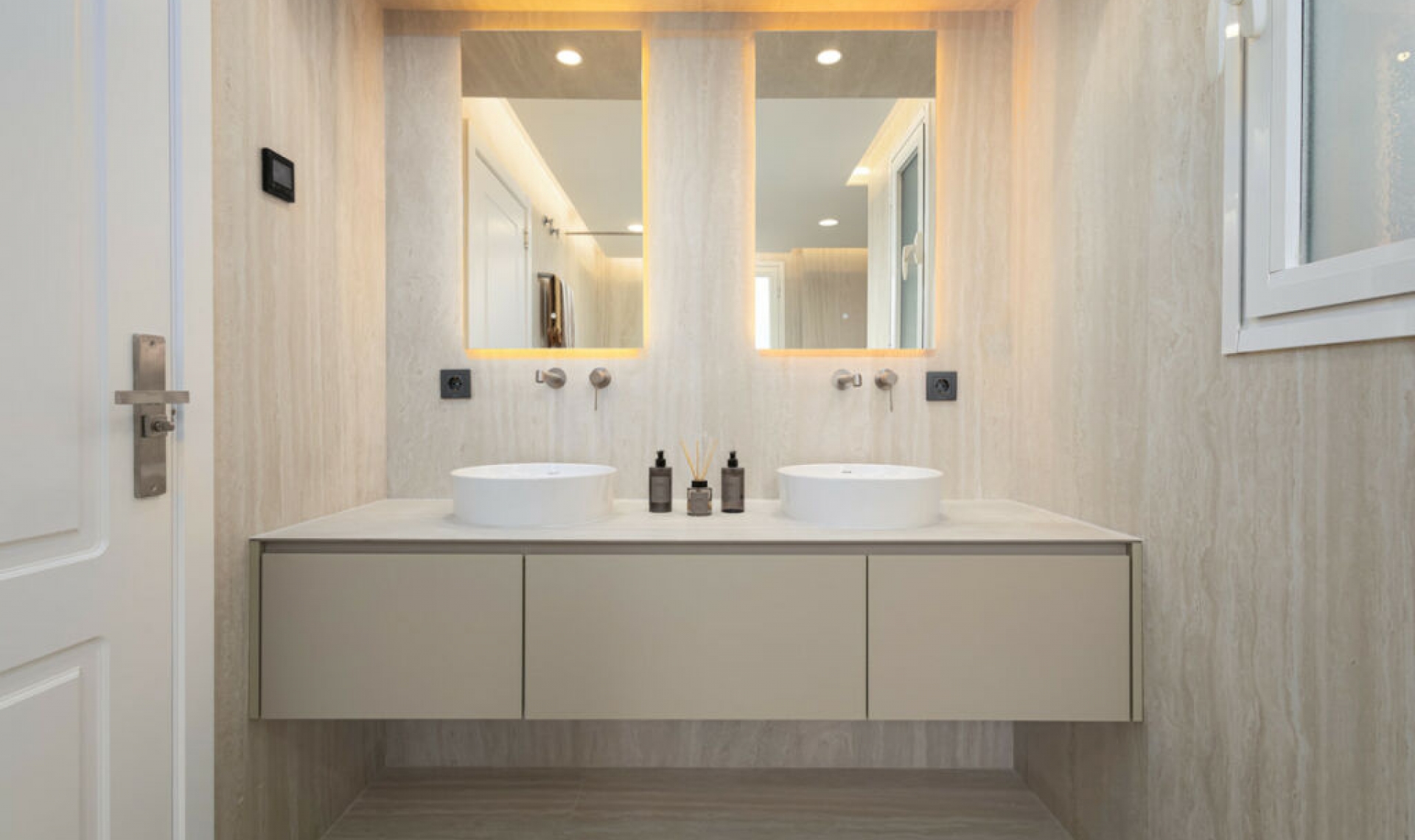 Resale - Apartment -
Benahavís