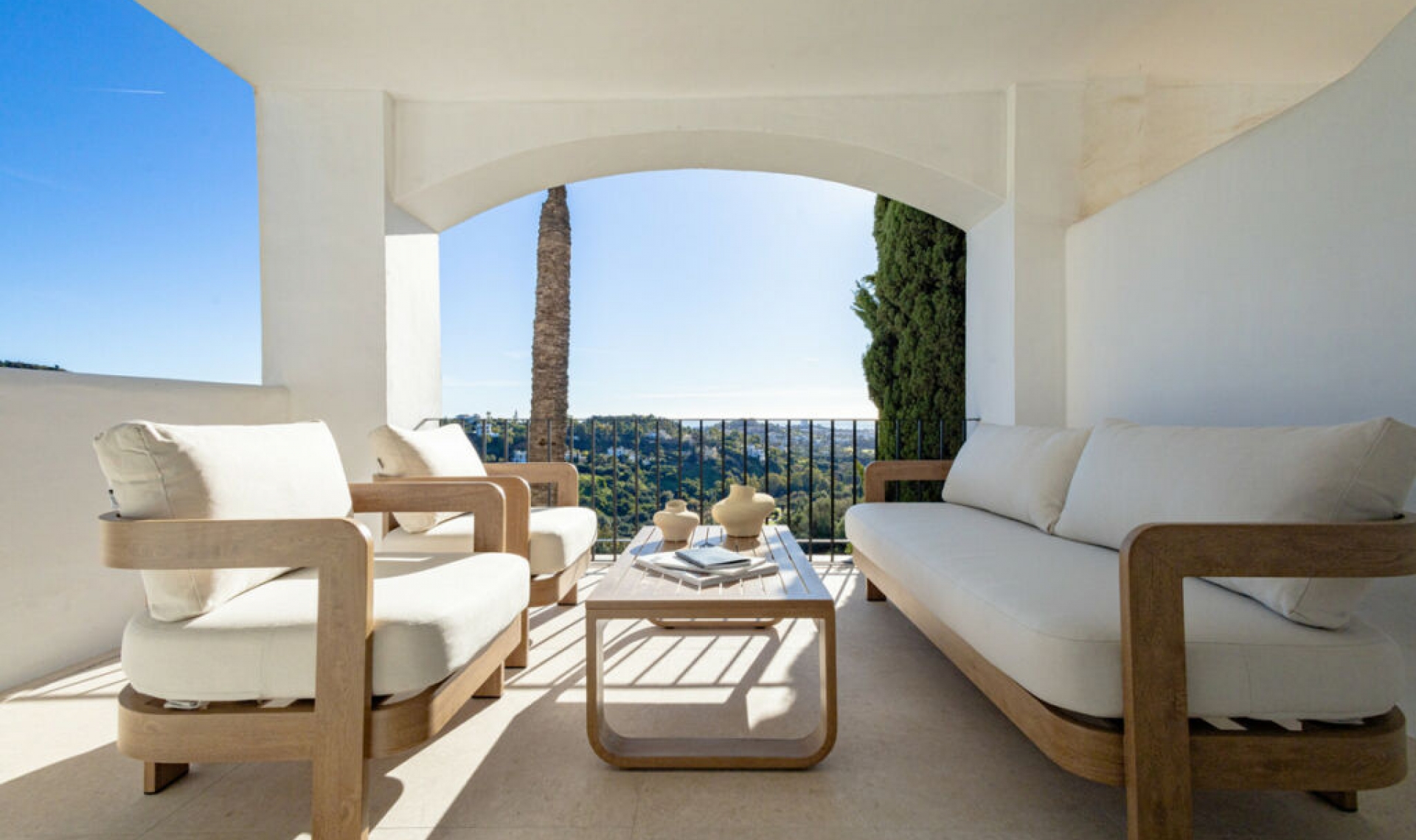 Resale - Apartment -
Benahavís