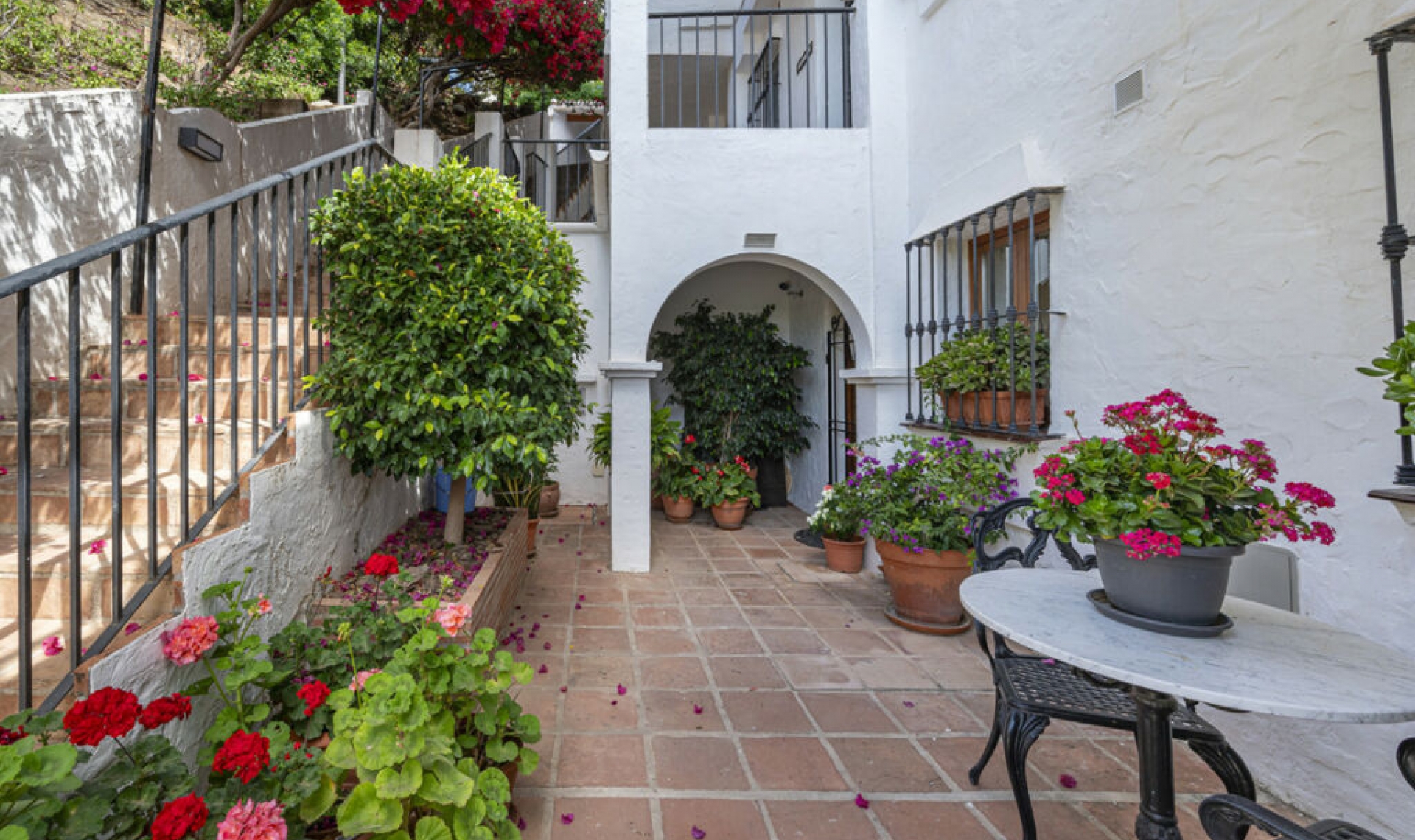 Resale - Apartment -
Benahavís