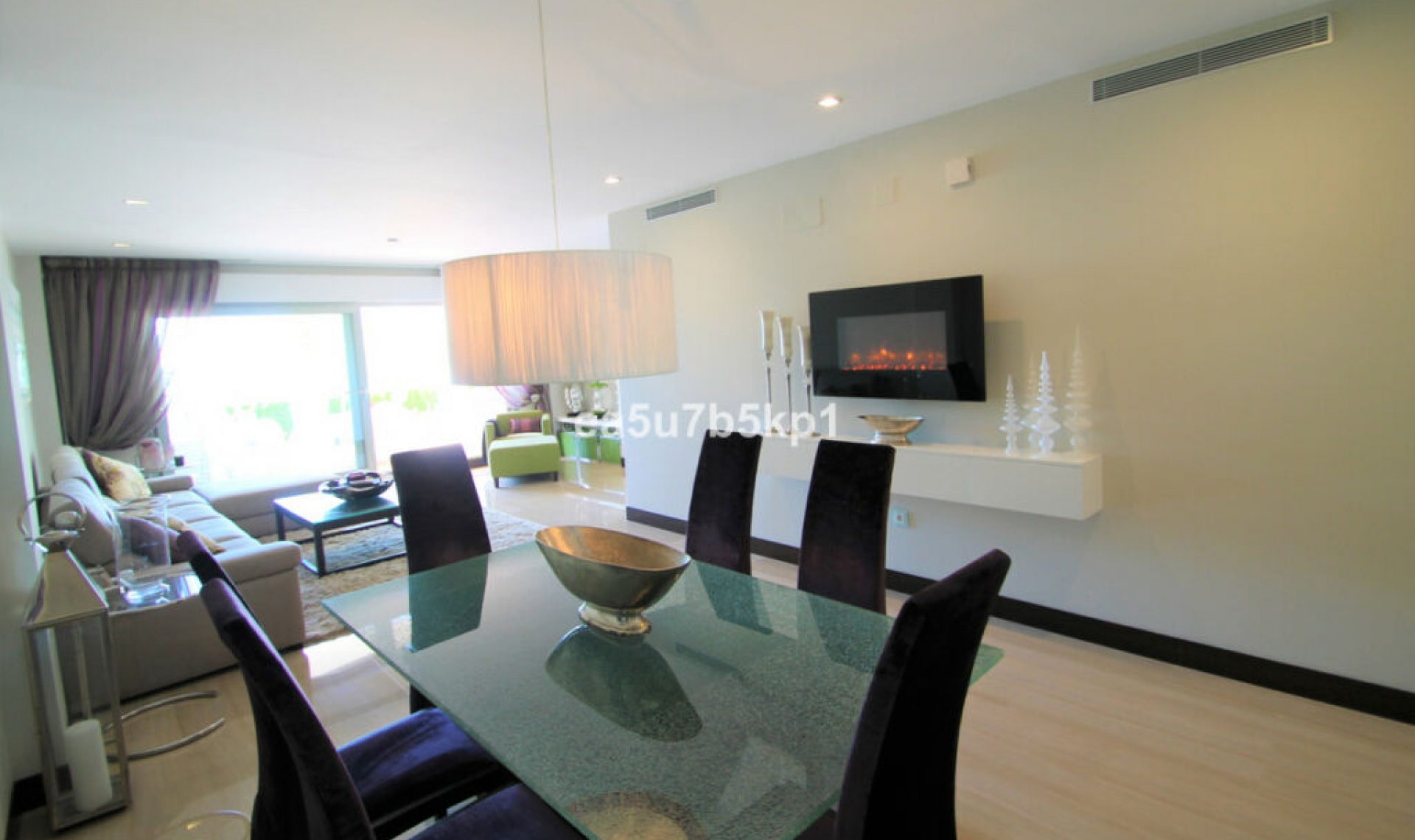 Resale - Apartment -
Benahavís