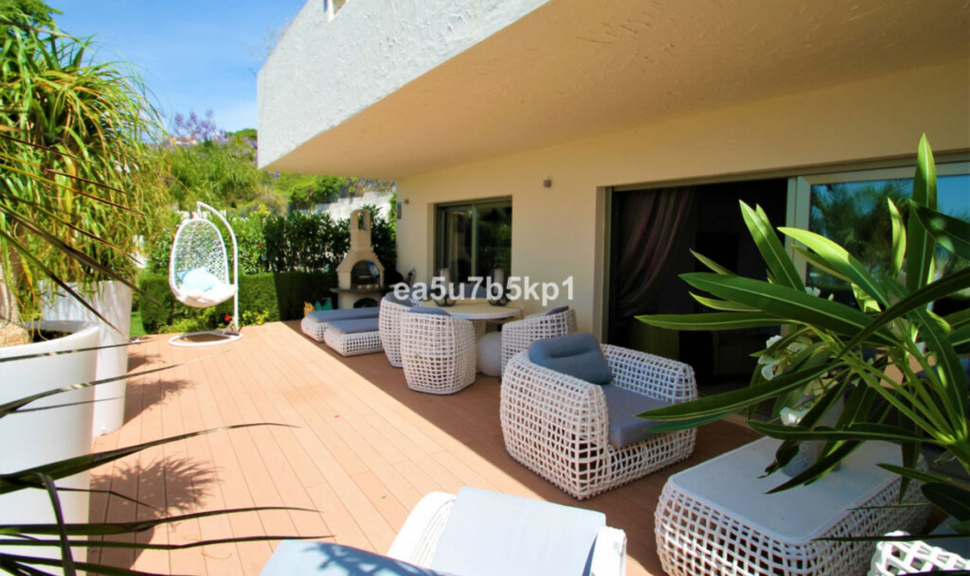 Resale - Apartment -
Benahavís