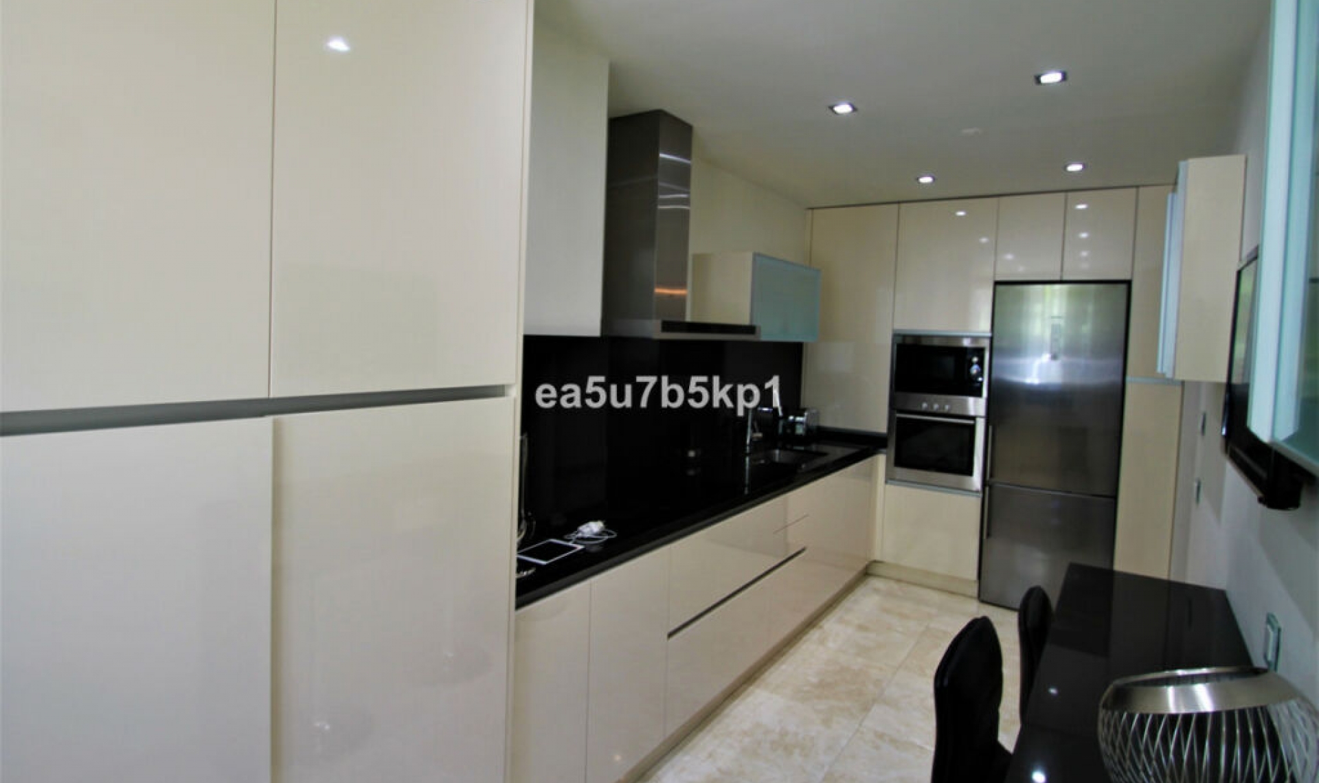 Resale - Apartment -
Benahavís