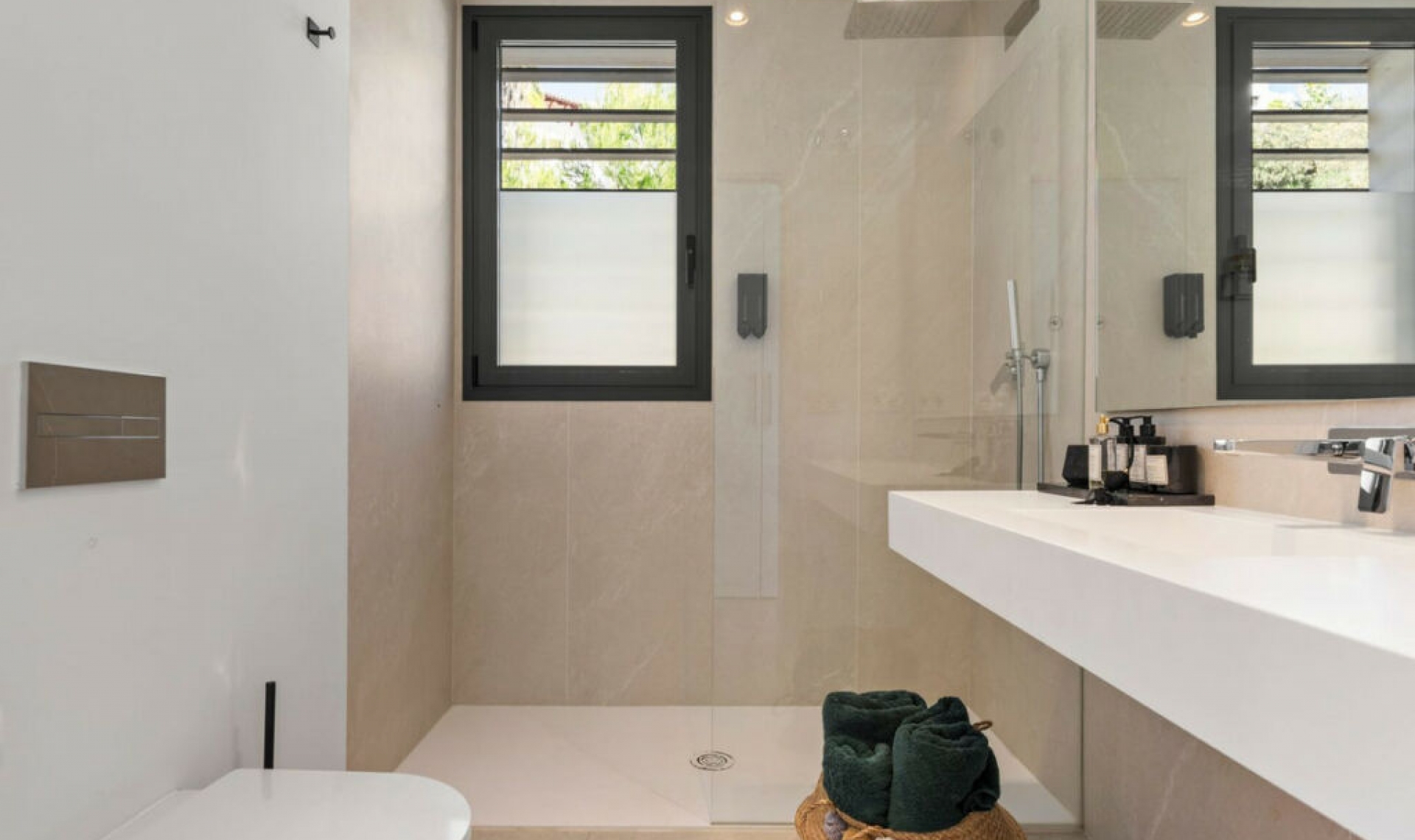 Resale - Apartment -
Benahavís