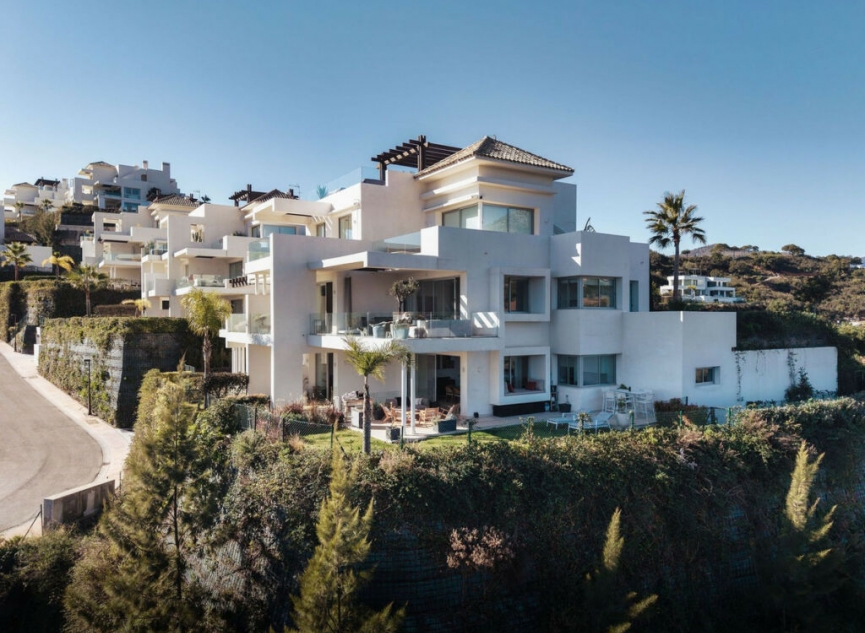 Resale - Apartment -
Benahavís