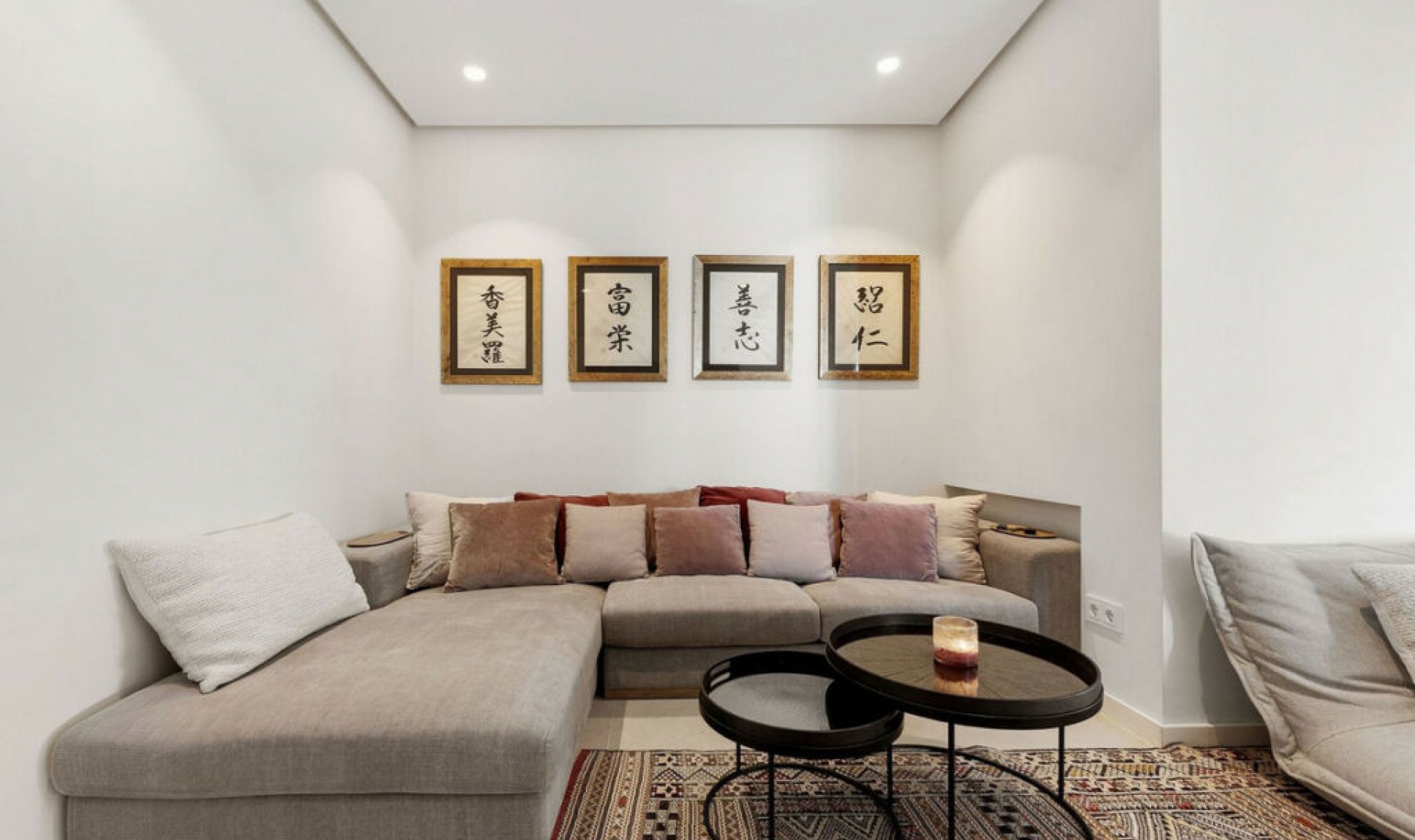 Resale - Apartment -
Benahavís